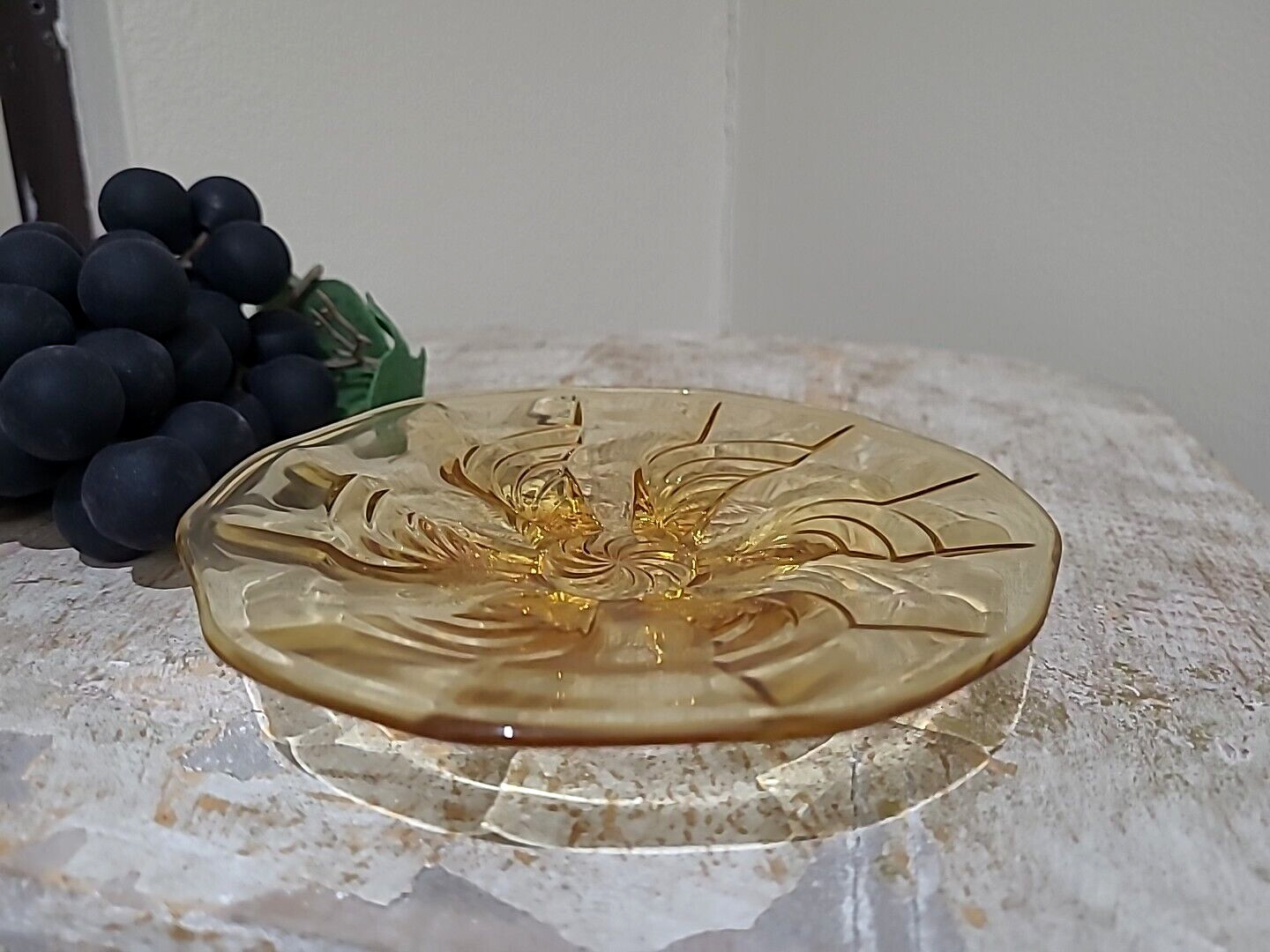 Small Vintage Amber Glass Small Plate Footed Dish 13 cm