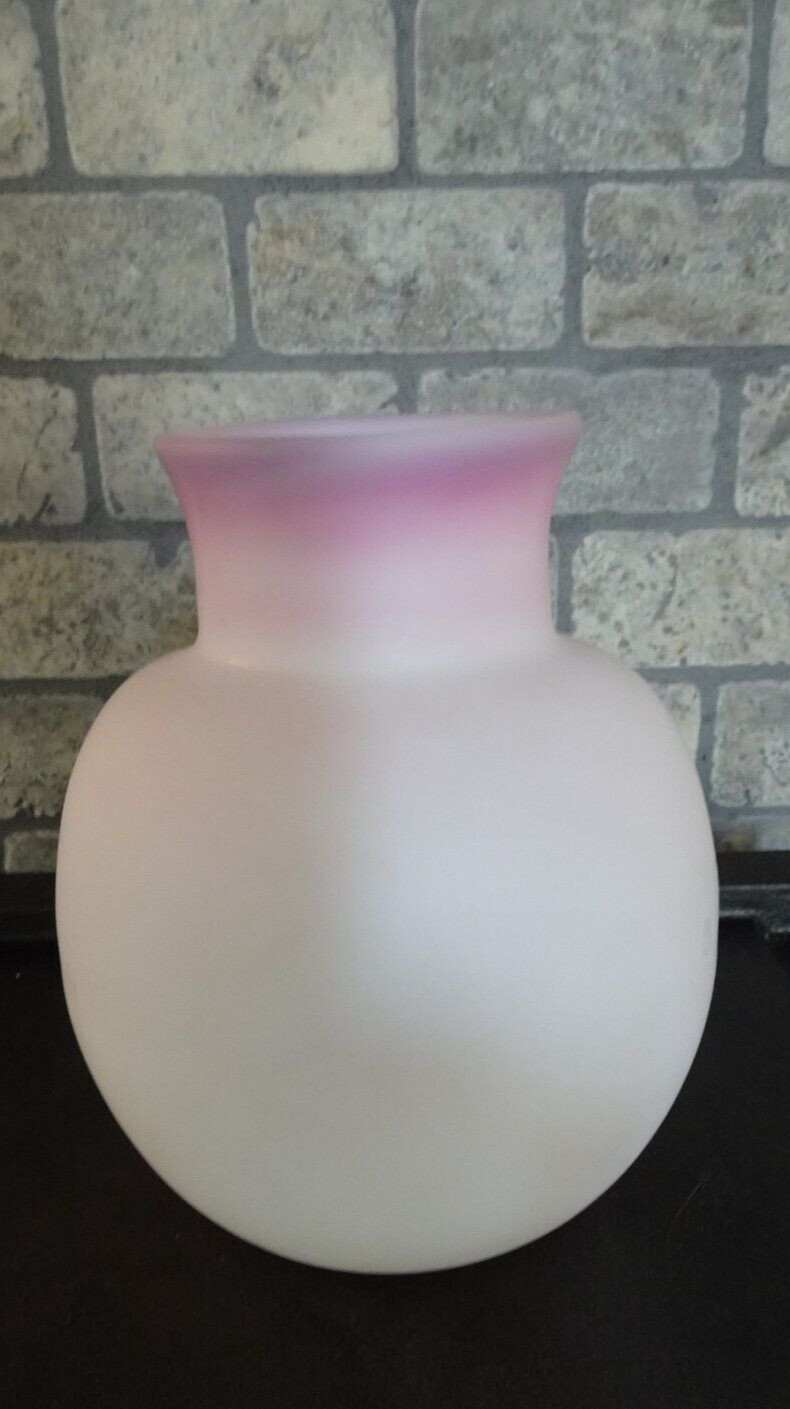 Vintage Gunderson Pairpoint Art Glass Peach Blo White Matte Vase