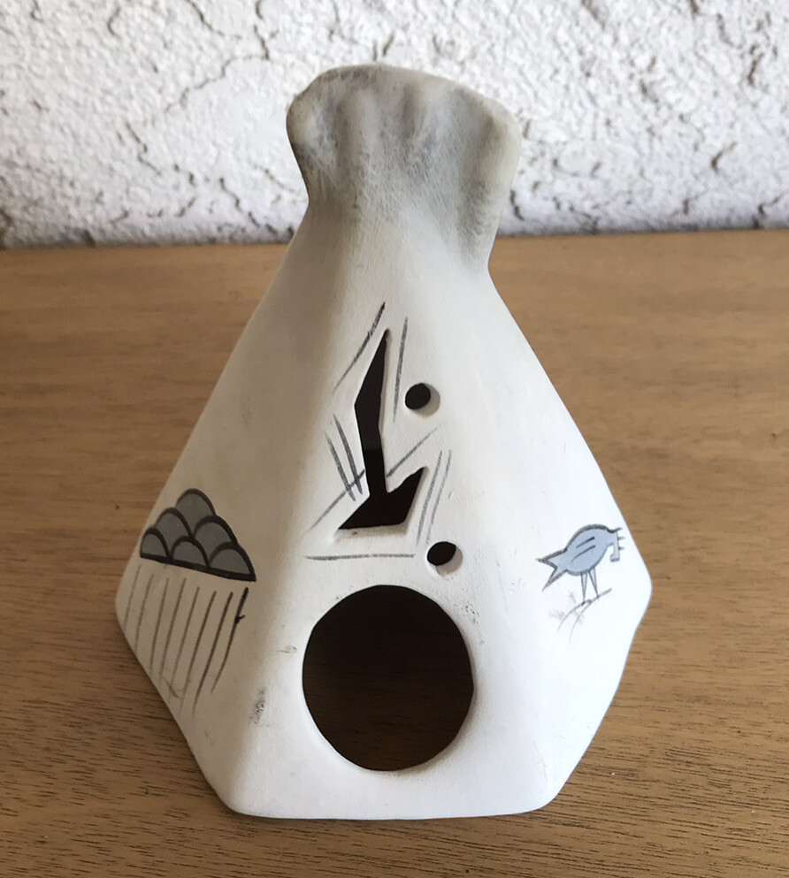 Hand Made Pottery Tee Pee Rain Bird Signed Hawk 4.75in T 4.25in W