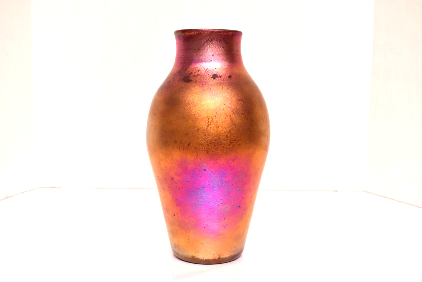 ZELLIQUE STUDIO ART GLASS VASE LARGE 11″ IRRIDESCENT SIGNED BY JOSEPH MOREL