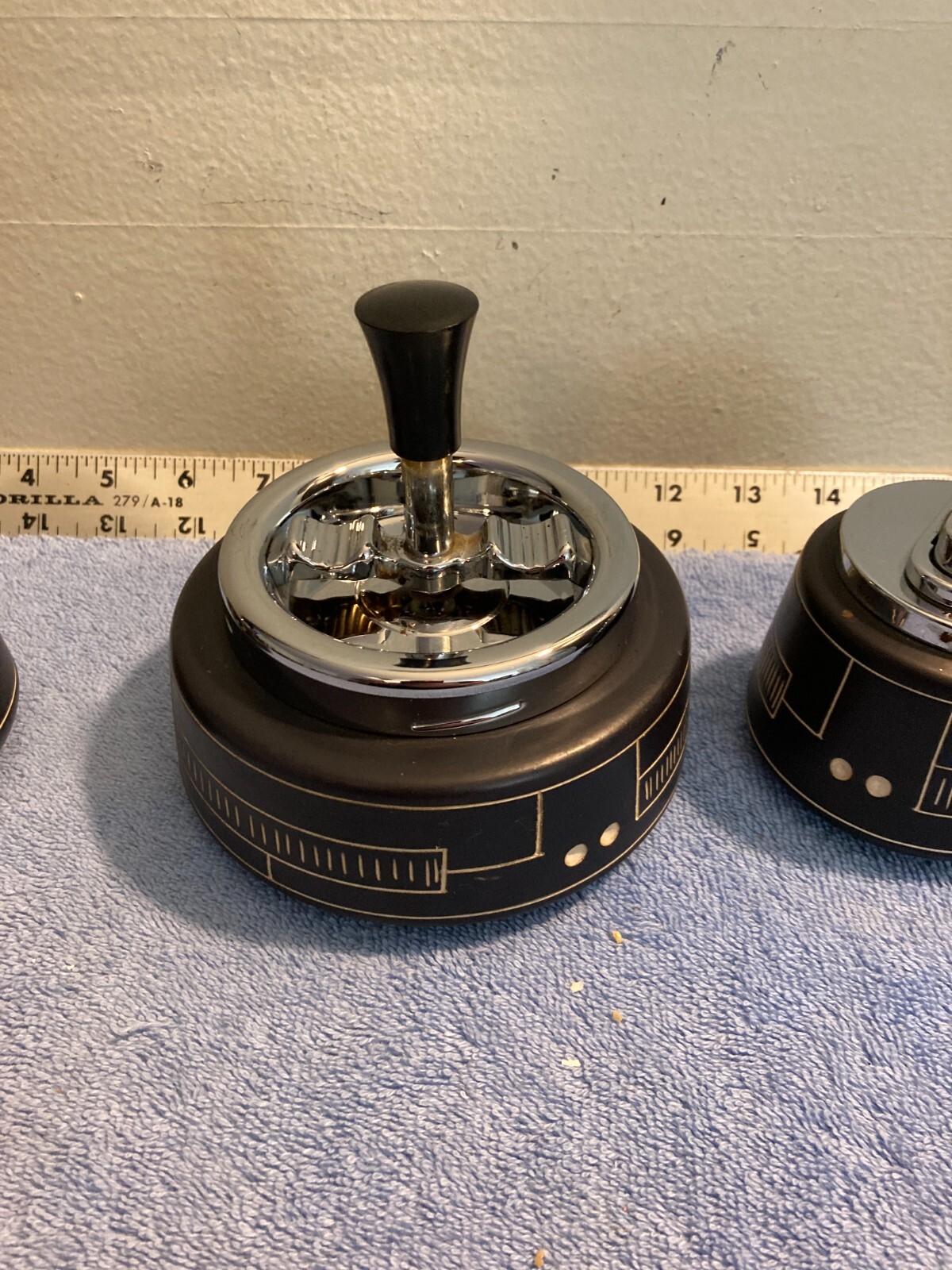 VINTAGE LIGHTER ASH TRAY & CIGARETTE CUP MID CENTURY MODERN SMOKING SET READ