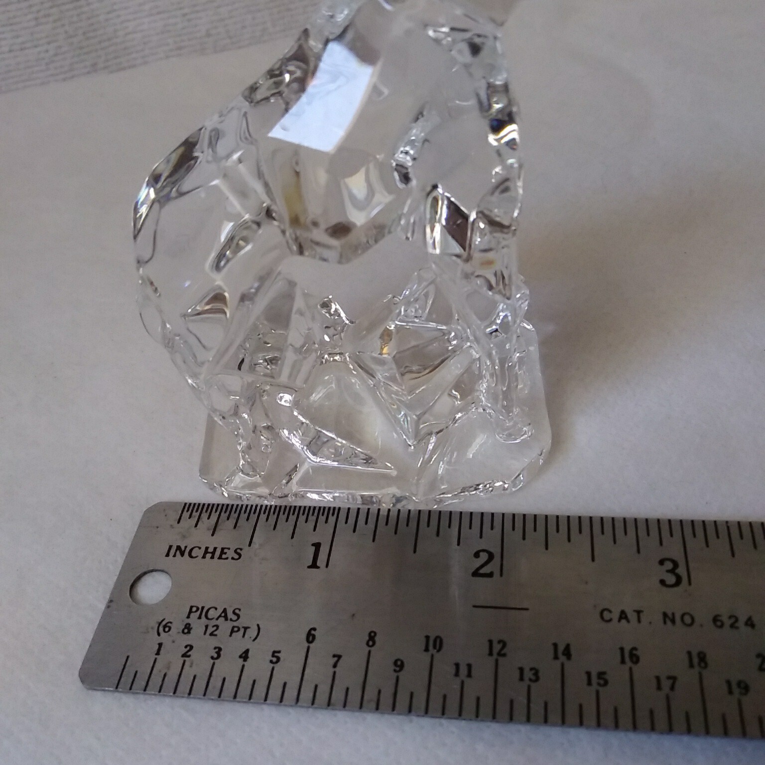 Italian Crystal Giraffe Chiseled Figurine 24% Lead Glass Made In Italy