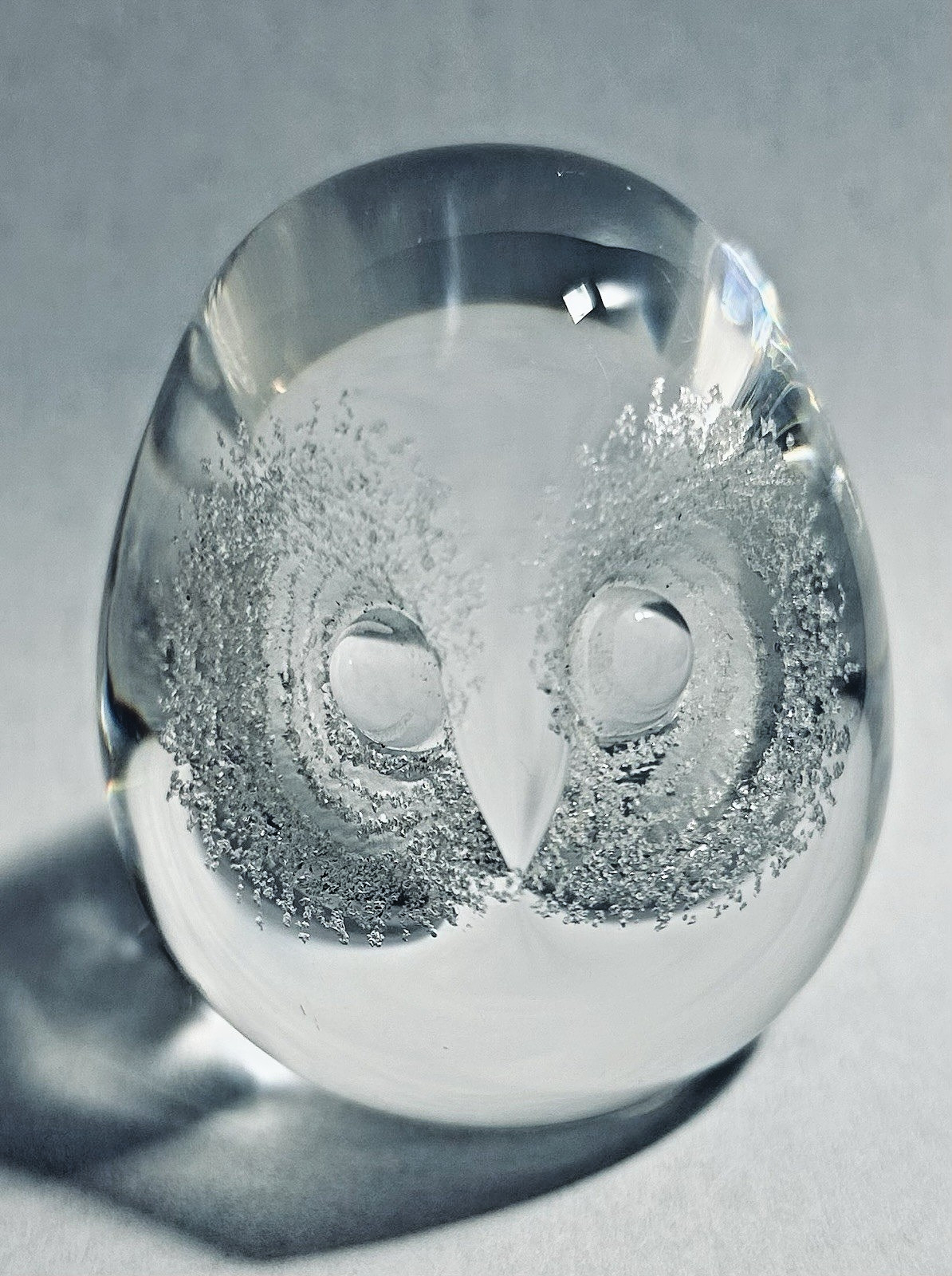 MATS JONASSON Crystal OWL Etched Eye Detail Figurine Signed – Paperweight