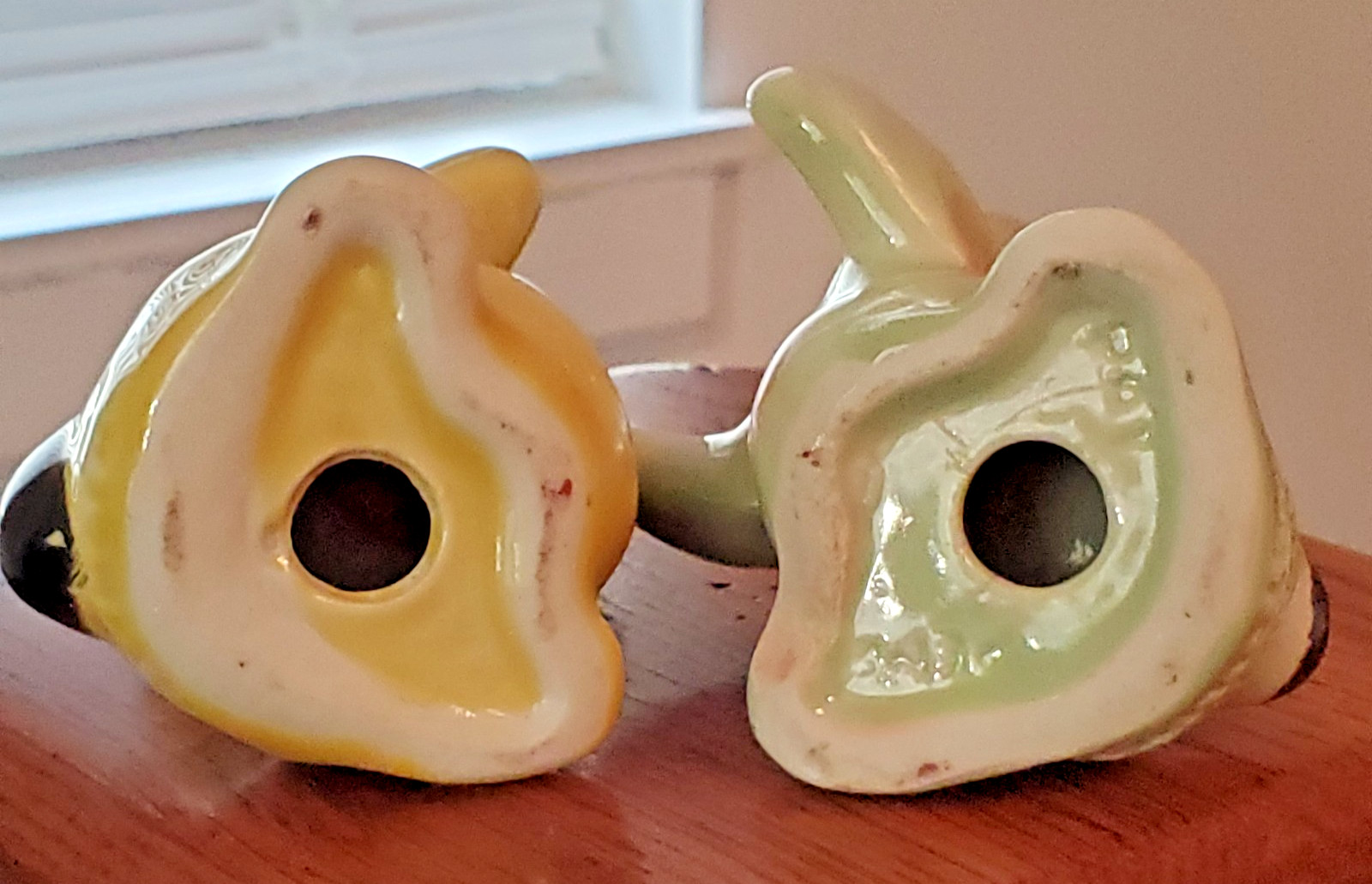 Ruth Van Tellingen Bendel Bunny Hug Salt & Pepper Set