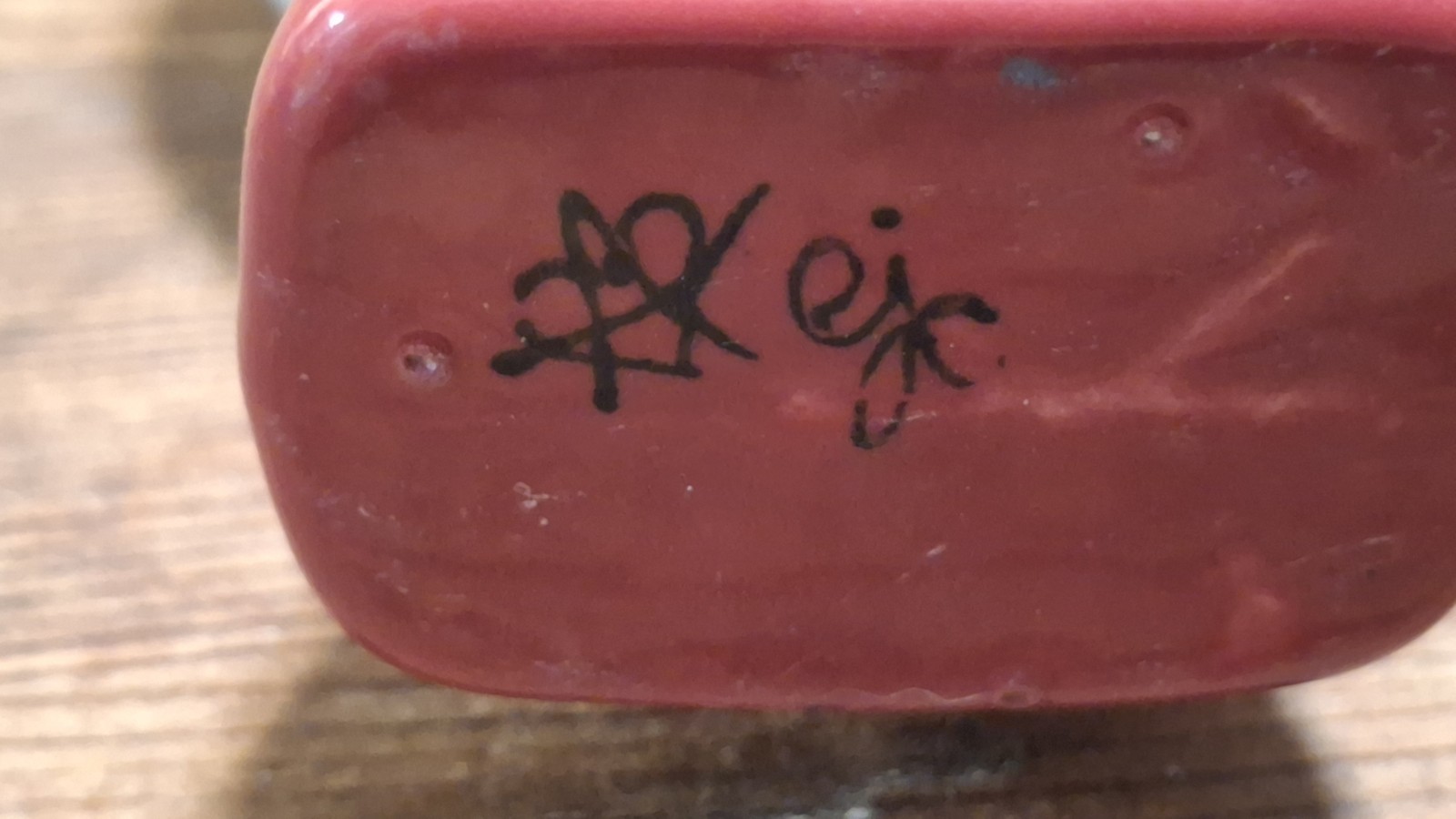 Hand Painted Lesbian Pride Heart Vase Signed LGBTQ+ Ceramic Art Vase 4″ x 3″