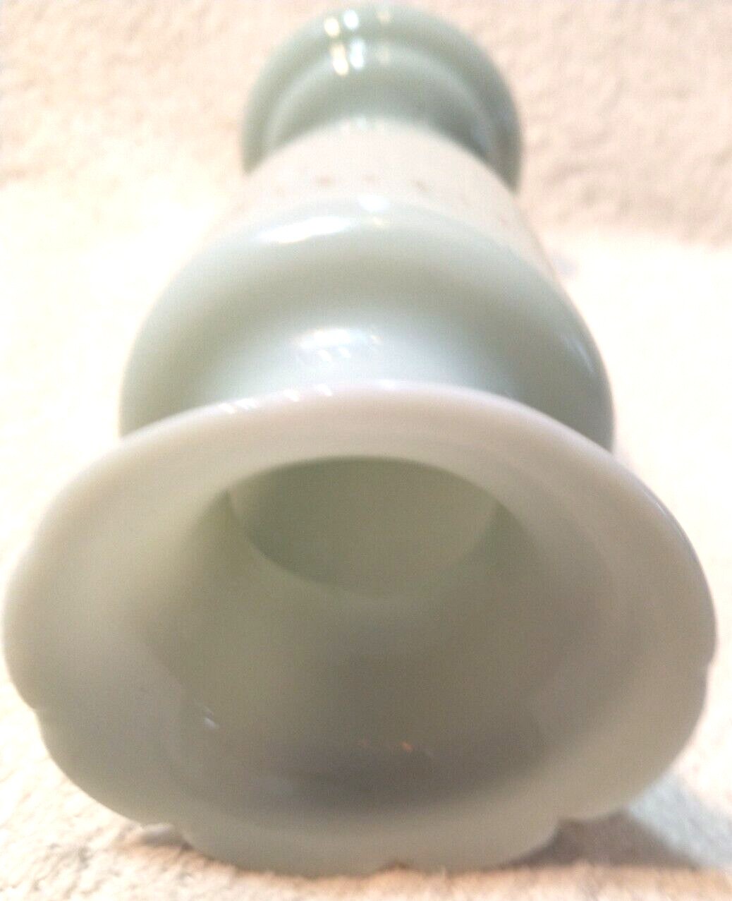 Vintage Green Milk Glass Vase Jade Colored Green Scalloped Top Art A1
