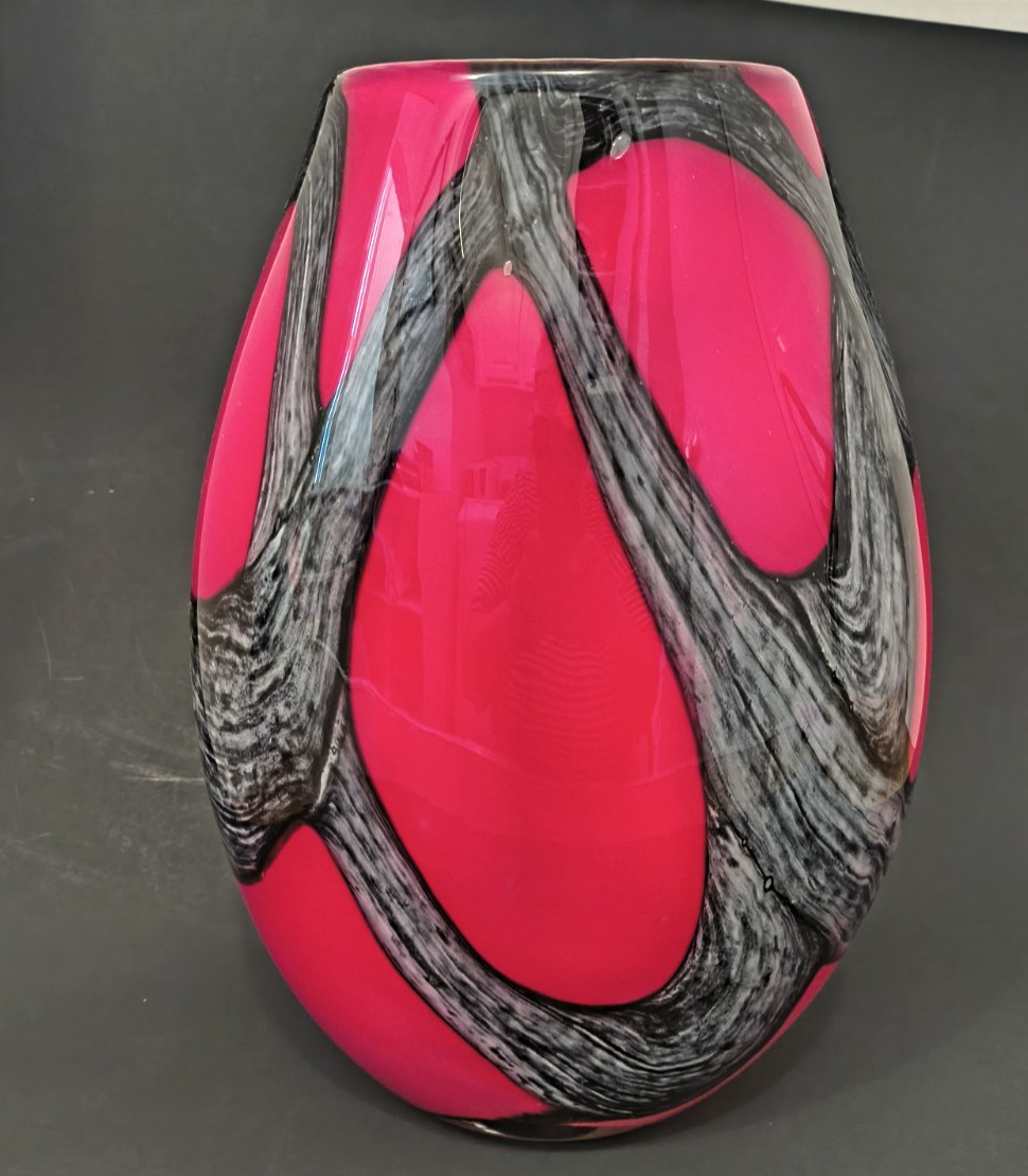 Vase 12″ Black-Gray-Red Striped Blown Glass Excellent Condition