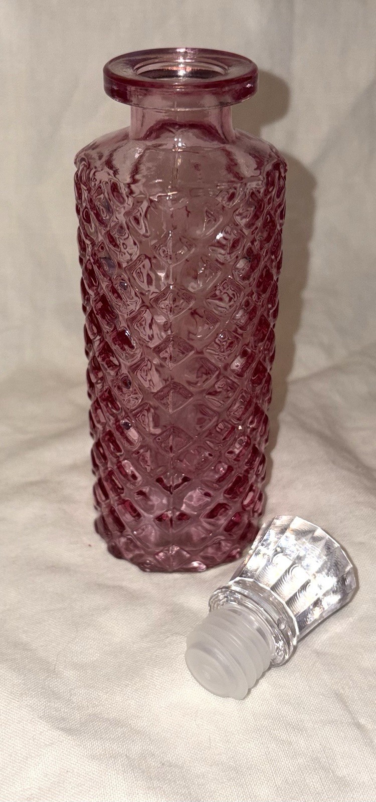Decorative Pebble Pink Glass Bottle Decanter With a cut glass Stopper NEW