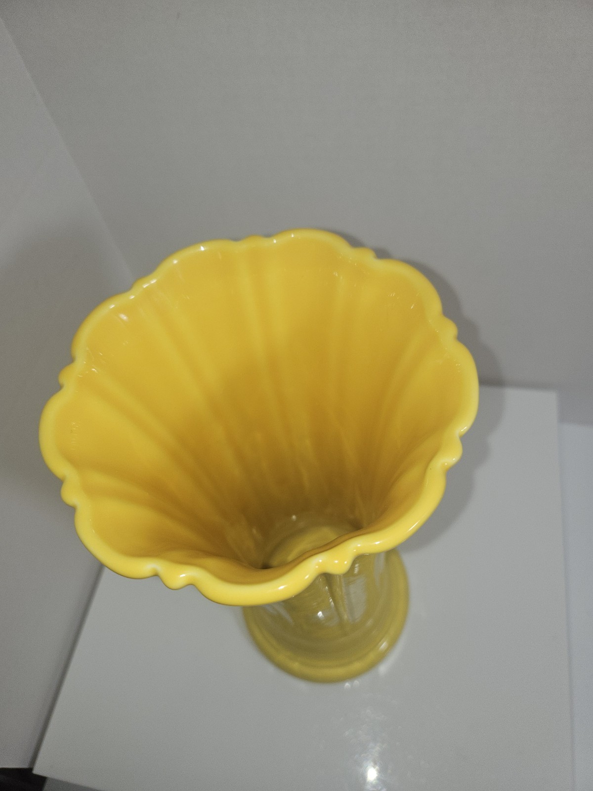 FIESTAWARE Fiesta 9 5/8″ Fluted Vase SUNFLOWER Yellow Modern Pretty