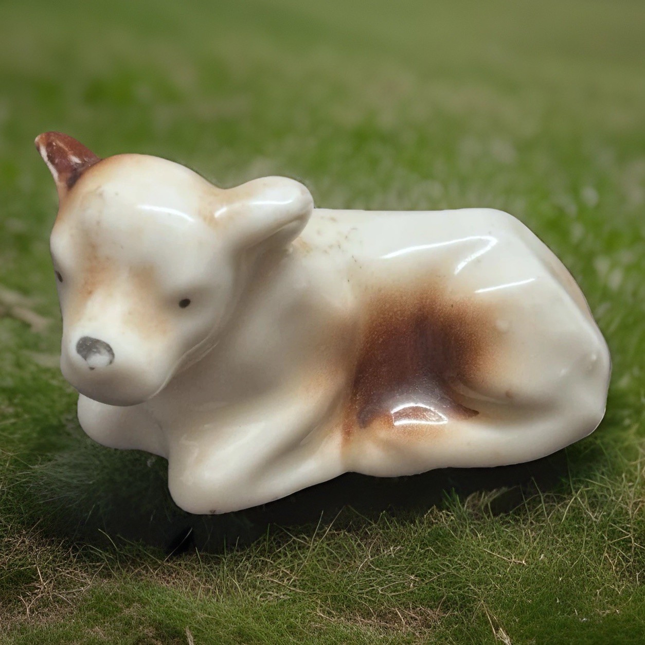 Rio Hondo Cow Figurine California Pottery, Ceramic Vintage 1940’s Figurine