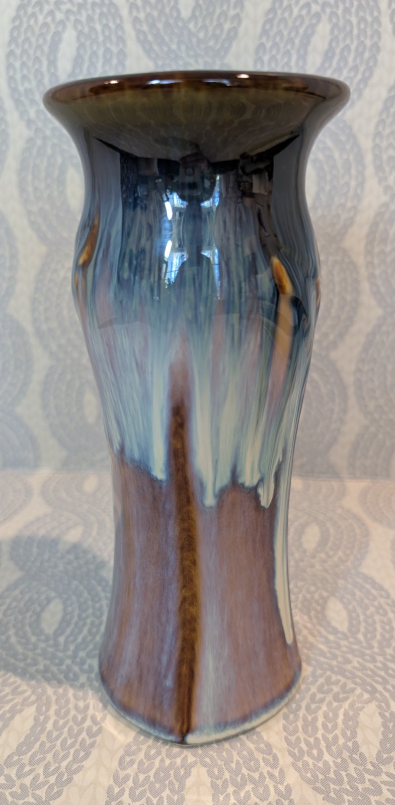 Bill Campbell Vintage Pottery Lotus Vase Drip Glaze 7 5/8” Signed EUC
