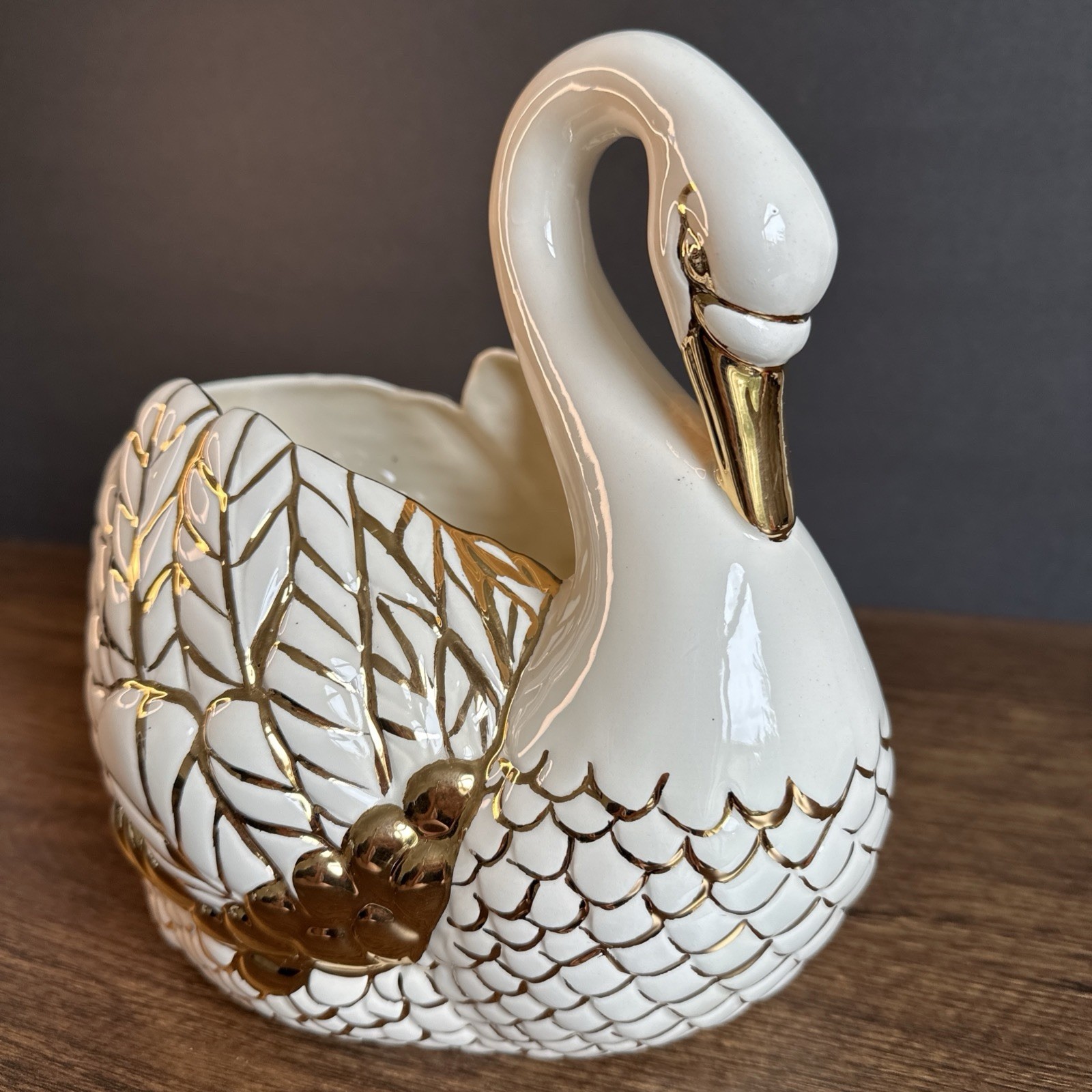 Holland Mold Swan Planter 1978 Cream & Gold Porcelain Pearl Metallic Vase Bowl