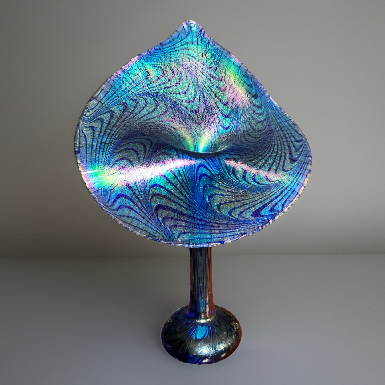 Robert Held Jack In The Pulpit Iridescent Art Glass Vase