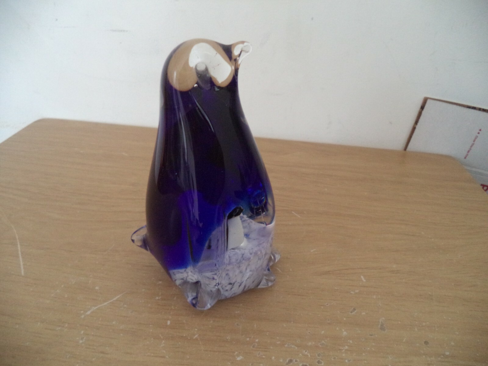 Art Glass Mother Penguin & Babies BY PENCO #7575 5 1/2″ TALL X 3 1/2′ WIDE 2 LB