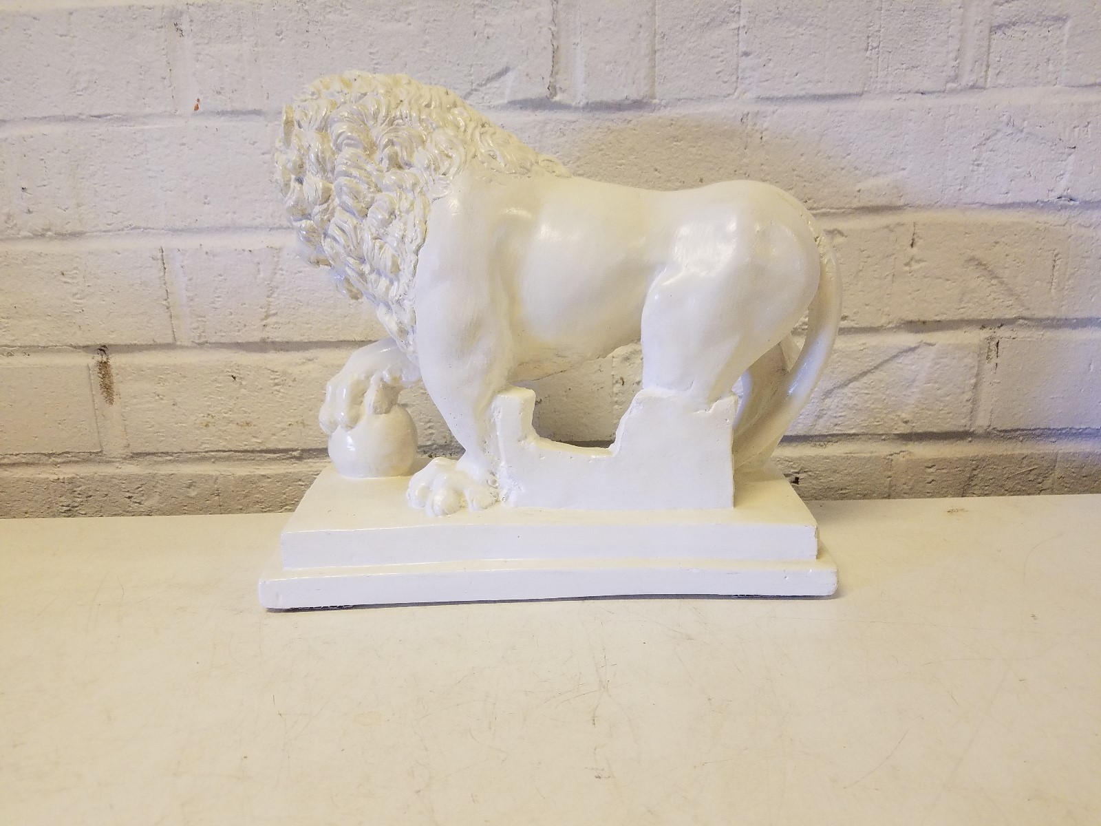 Russian Imerial Lomonosov Porcelain Lion Figurine of St. Petersburg Replica