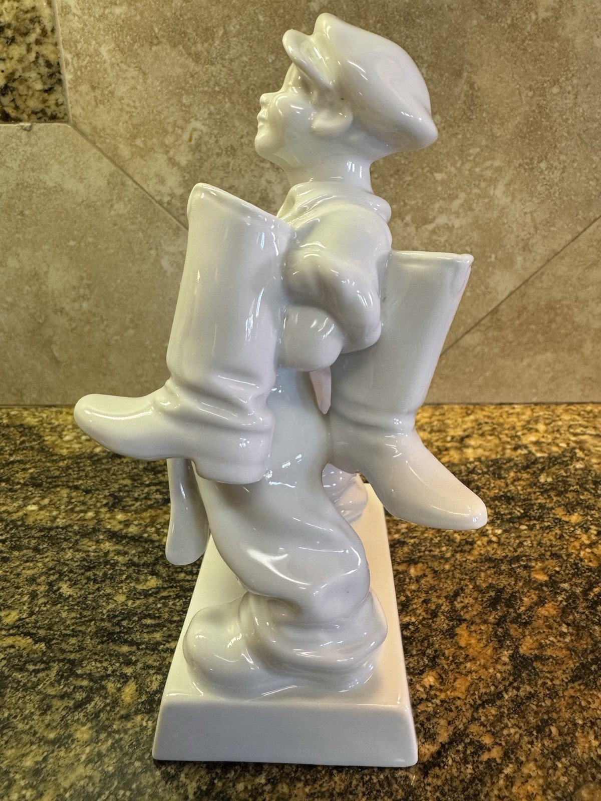 Rare Vtg HEREND Hungary Blanc De Chine 7.5” “ Shoemaker Boy With Boots” # 5493