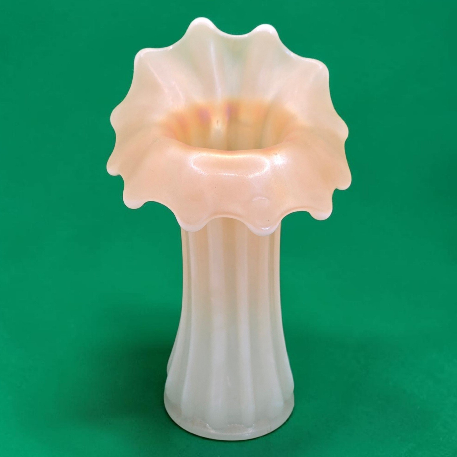 Vintage Westmoreland Corinth Jack In Pulpit Vase Marigold Milk Glass 9″ Tall