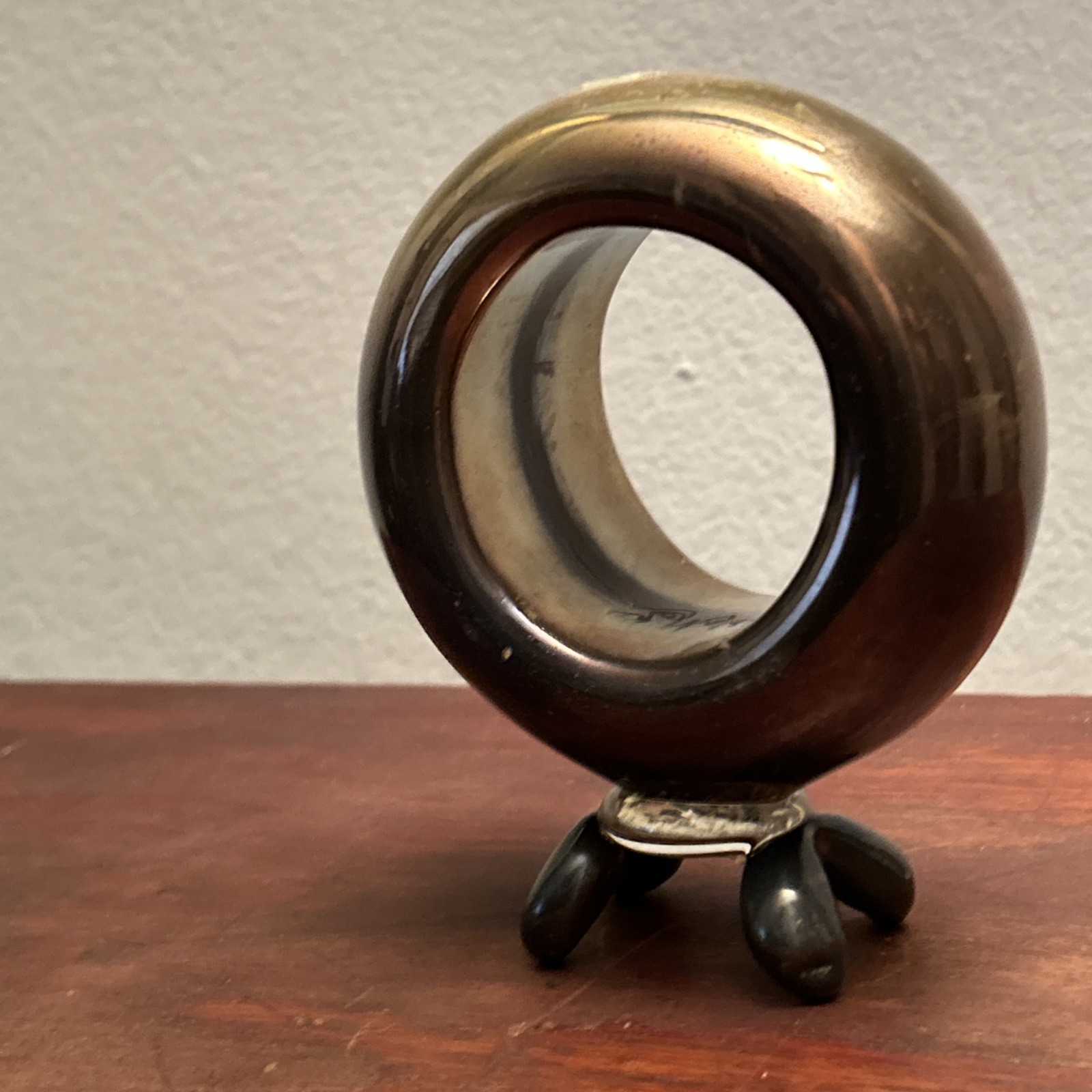 Amazing Donut Shape ArtGlass w/4 Feet