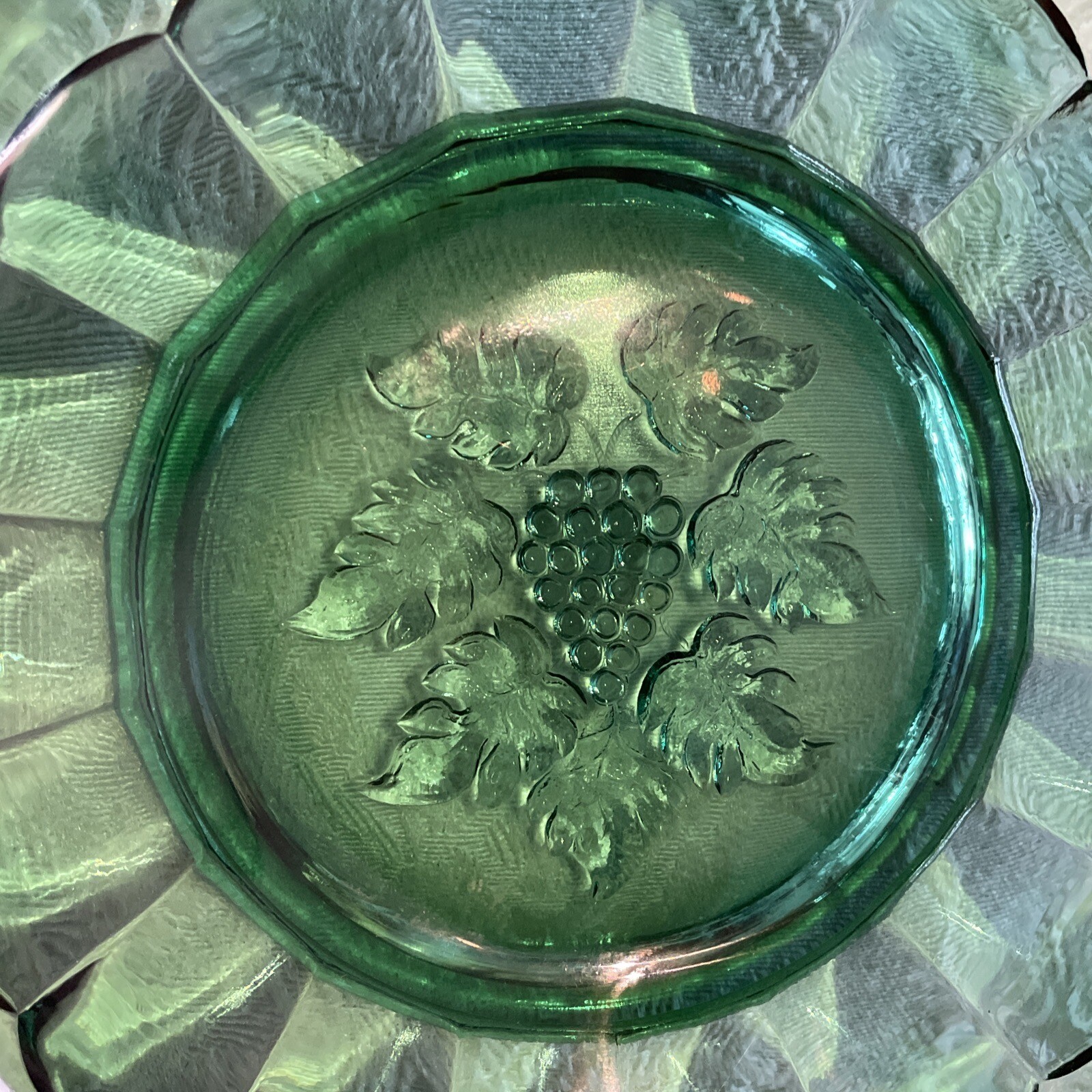 Fenton Forest Green Bowl Fluted Edges Grapes & Leaves Approx. 10″ Round Vintage