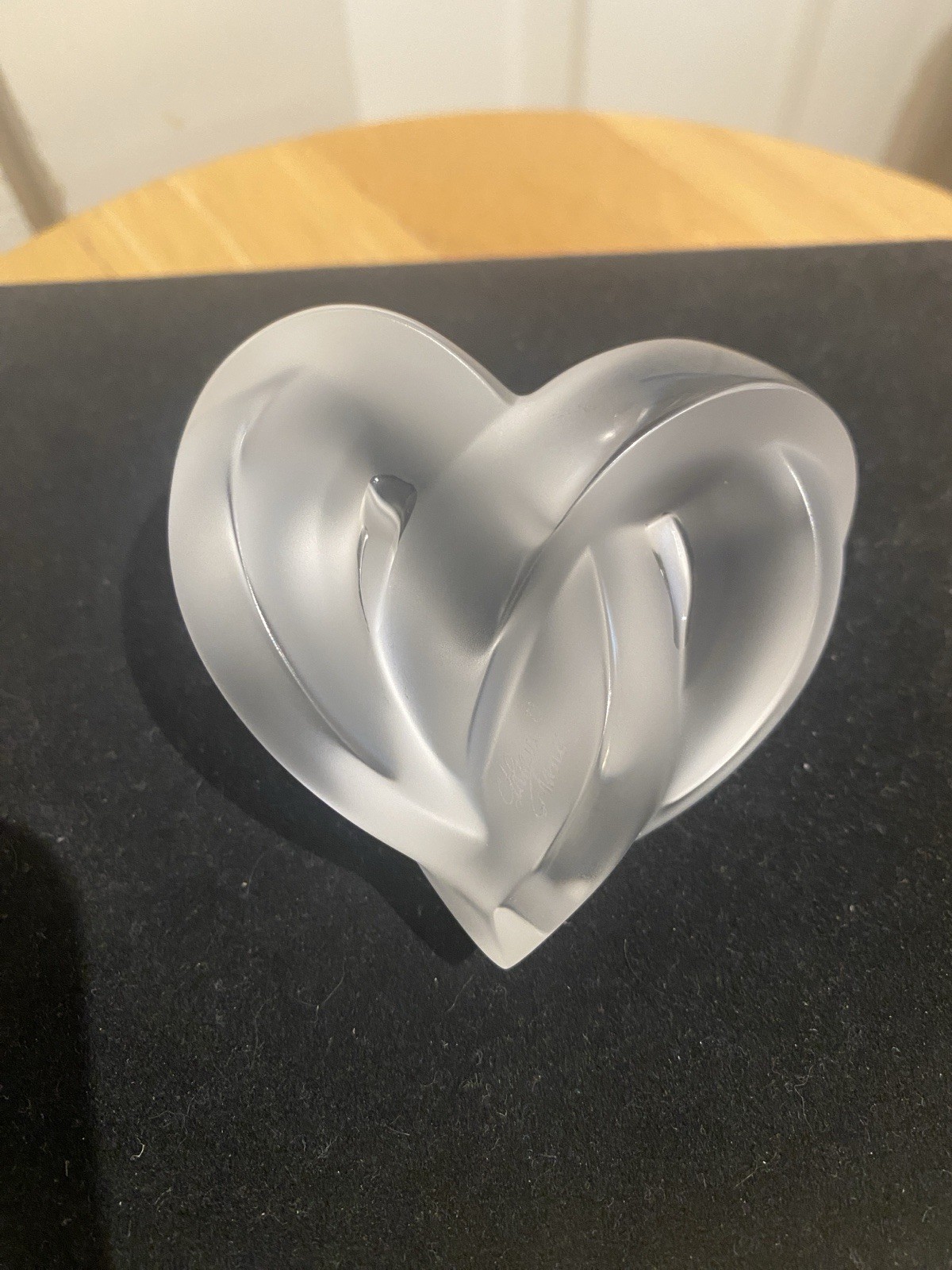 LALIQUE ENTWINED KNOTTED HEARTS SATIN CRYSTAL SCULPTURE PAPERWEIGHT FRANCE NICE!