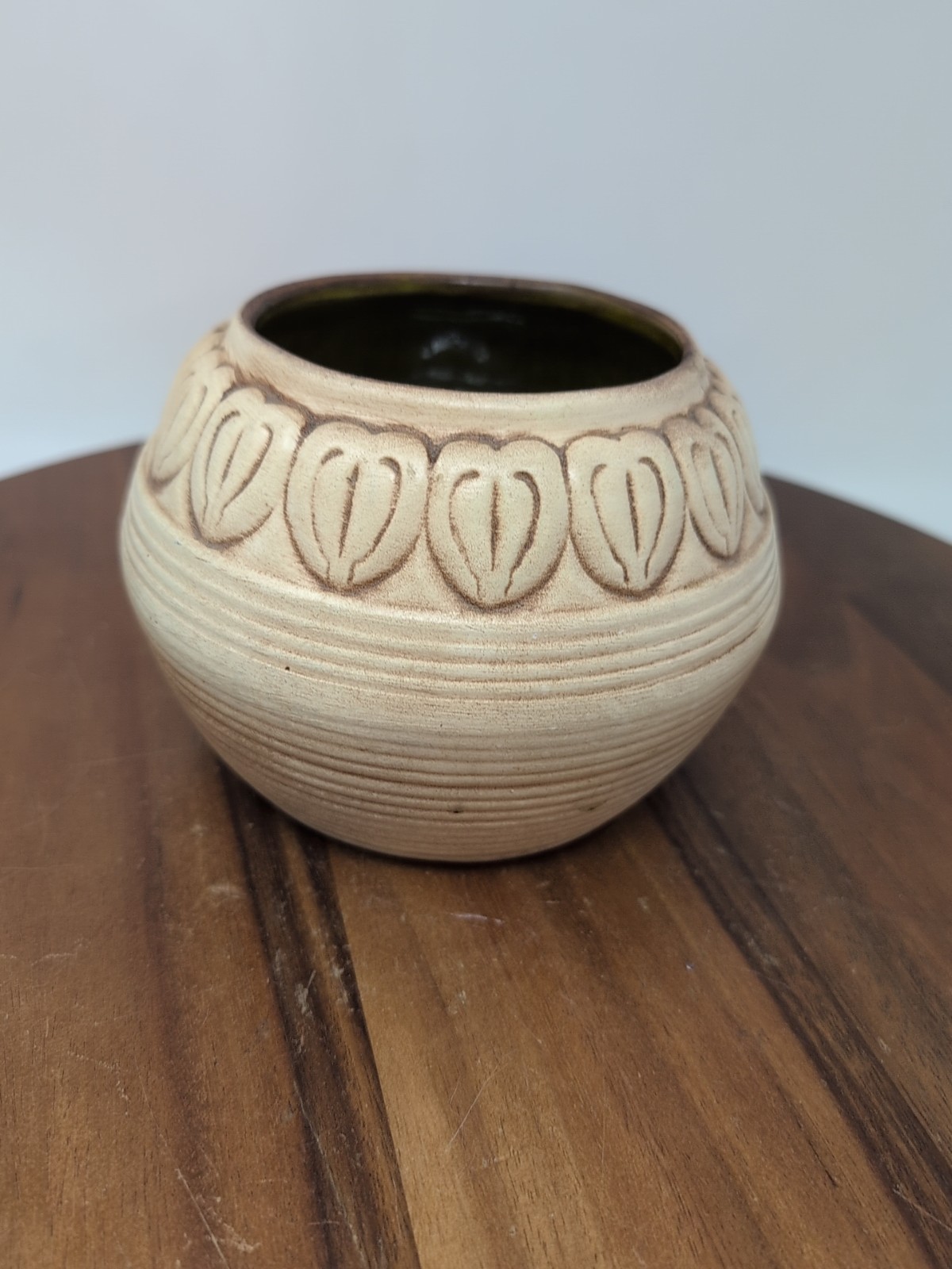 California Pottery Planter with Leaf Design Cesco 106 Green Glaze 1974