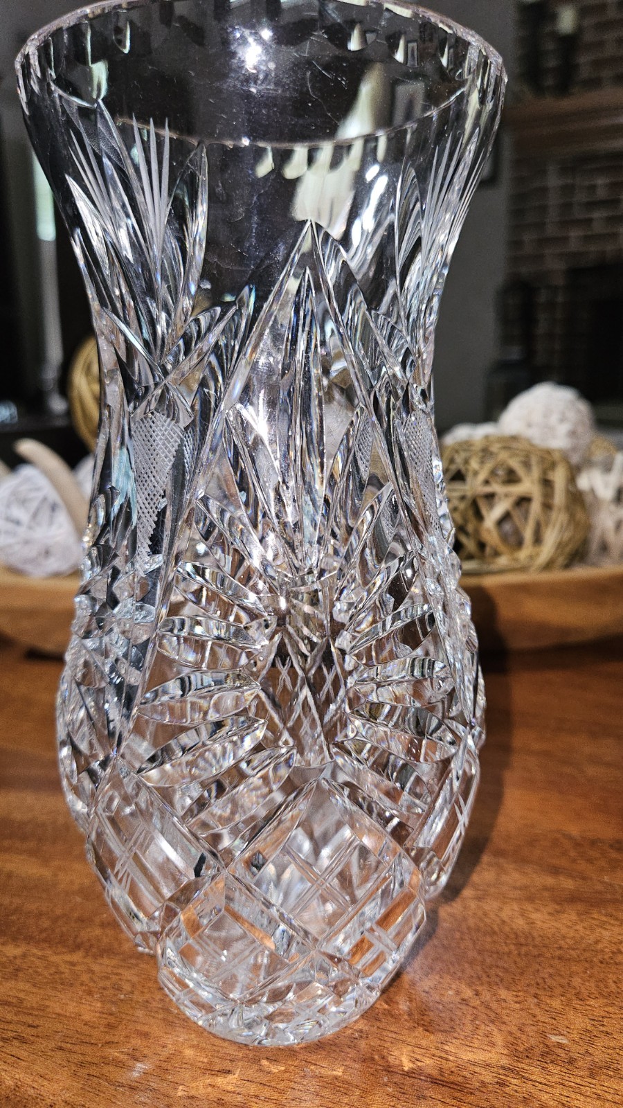 Vtg Cut Crystal Starburst Point Star Pinwheel Design