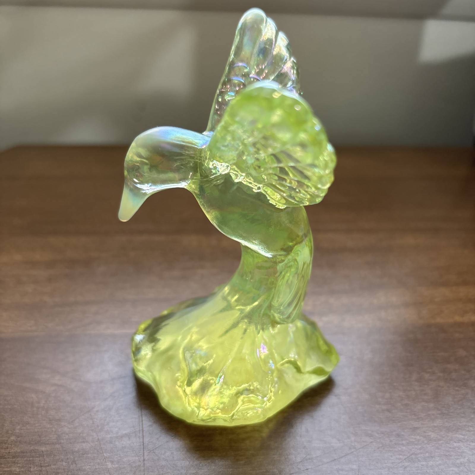 Fenton Topaz Opalescent Vaseline Glass Hummingbird Figurine 100 Years 2005 Glows