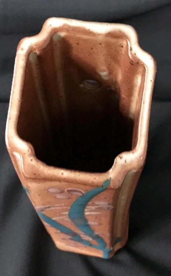 Vintage Robin Cage Signed Art Pottery Vertical Step Wall Pocket Richmond VA