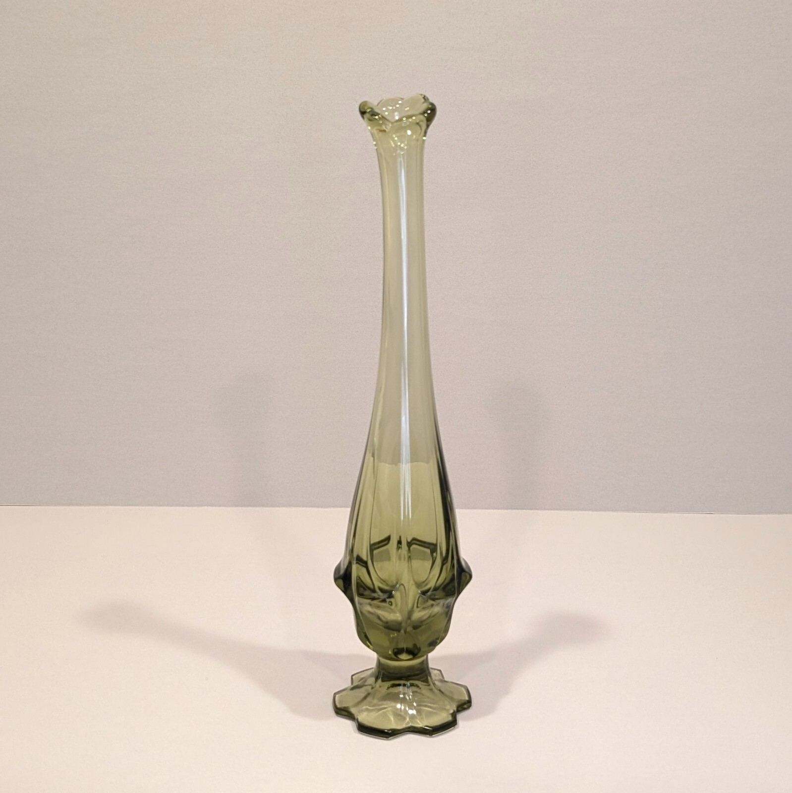 Vintage Fenton Valencia Colonial Green Swung Glass 11 3/4″ Bud Vase