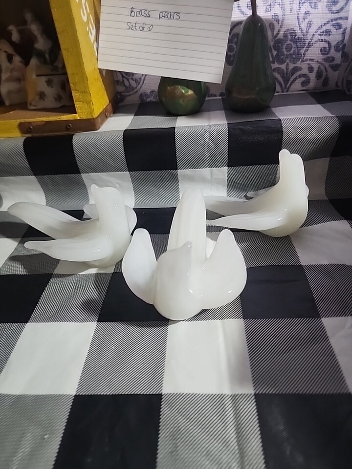 Lot Of 3 Art Blown Glass Bird of Happiness. Beautiful Doves.