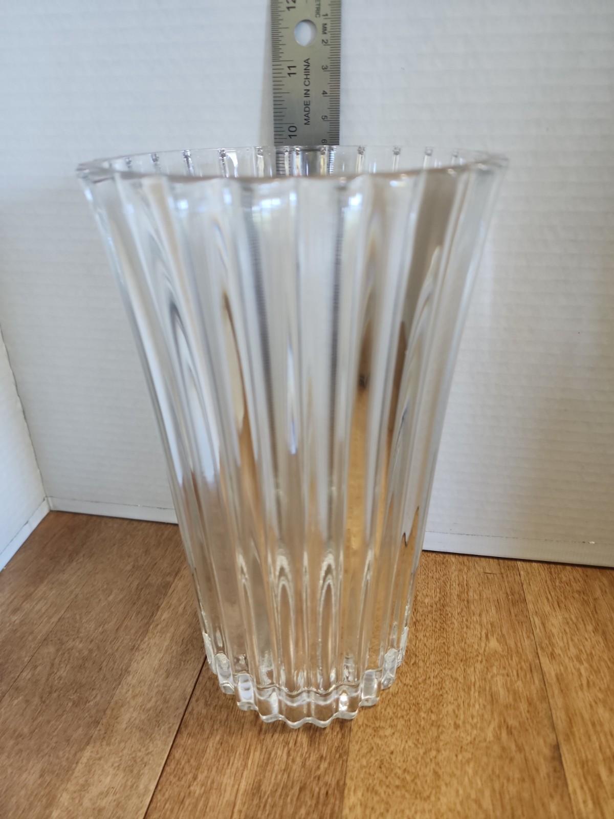 Cristal D’Arques Durand Athena Vase Clear Glass 9-5/8″ Tall
