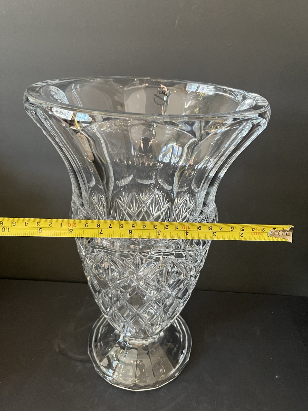 Towle 24 Lead Crystal Glass Vase Pineapple Design HEAVY Centerpiece.W/Sticker