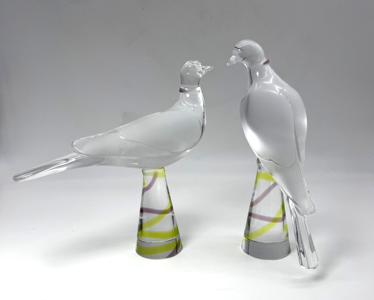 Exquisite Limited Rare Lalique Paris Crystal Tourtereles Turtle Dove Figurines