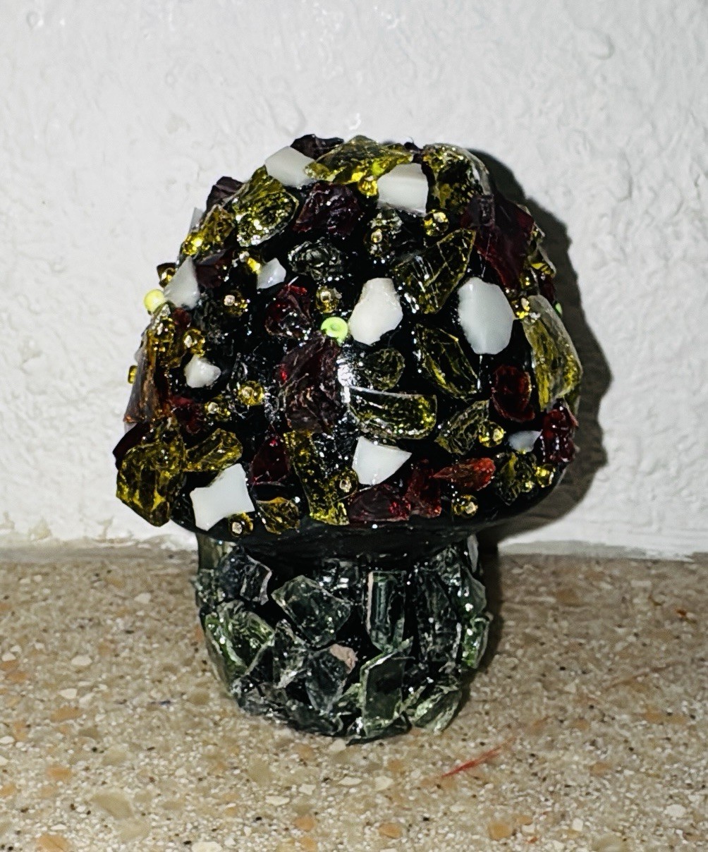 OOAK Handmade Uranium Glass Cadmium Glass Ceramic Mushroom Figurine 4.5”x3.5”