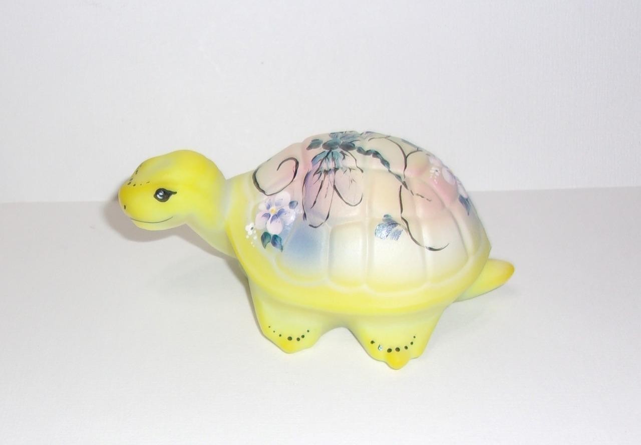 Fenton Glass Dandelion Yellow Gentle Landing Turtle Figurine Ltd Ed 7/32 M Kibbe