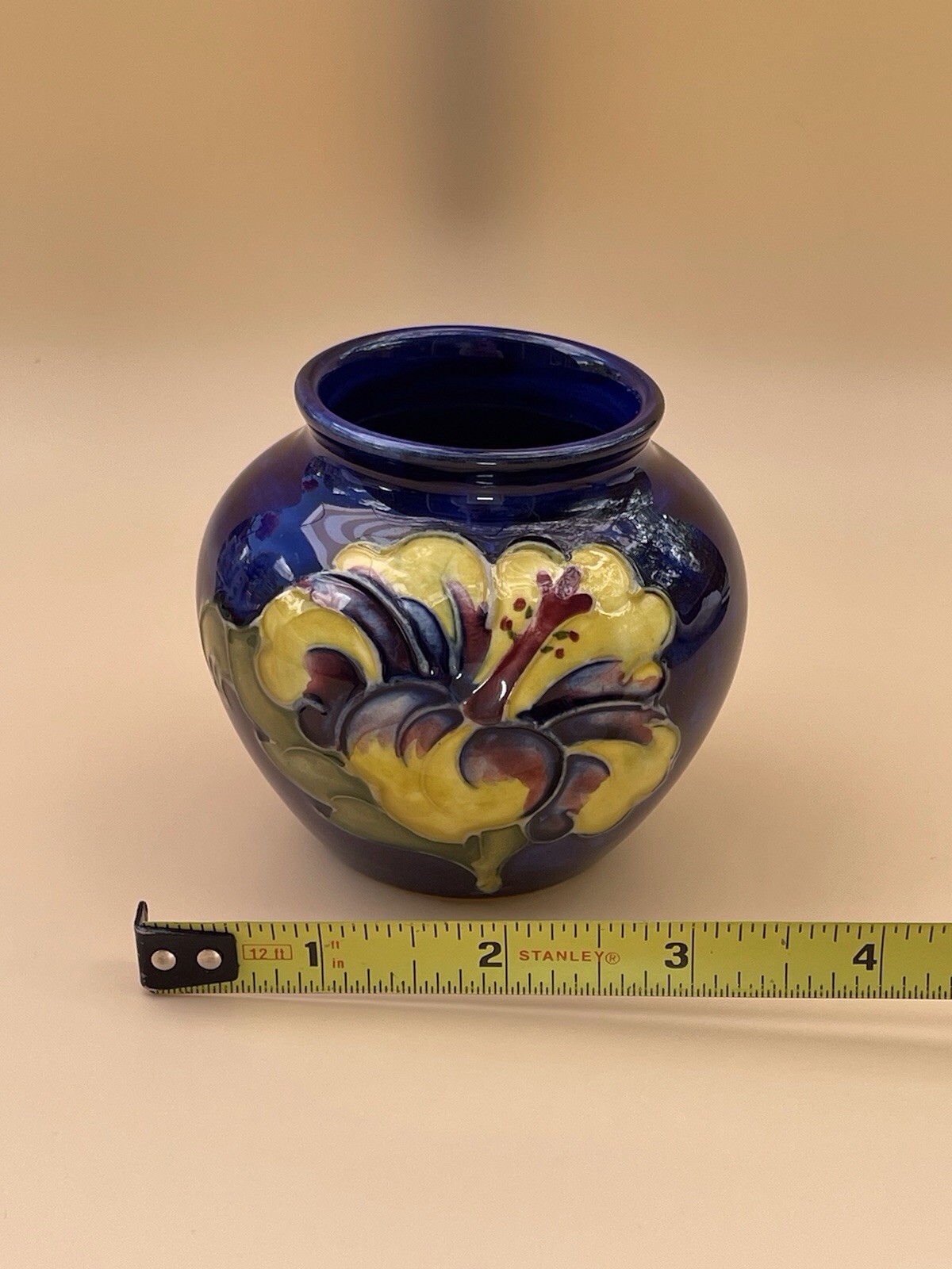 Vintage Moorcroft Vase Hibiscus Flowers On Cobalt Blue Collectable England