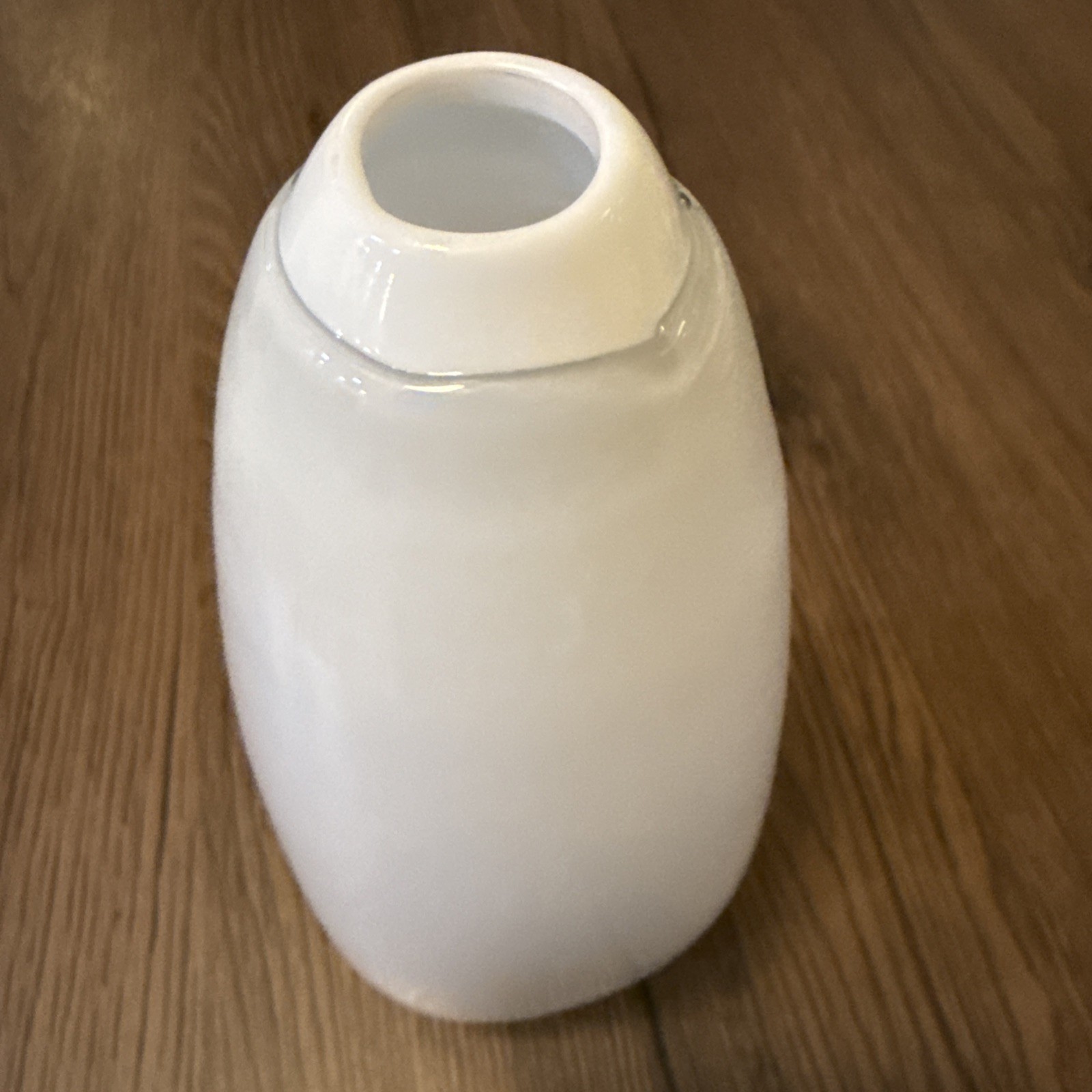 Mikasa White Cloud 5” Bud Vase Made in Romania Cased Glass