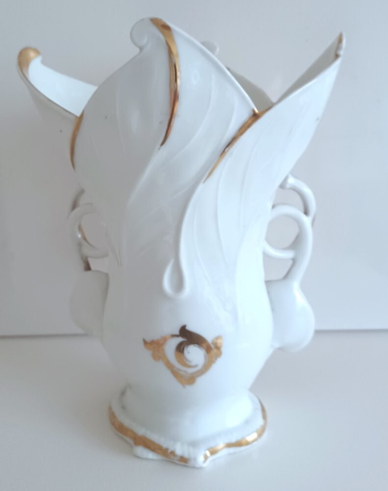 LARGE PAIR of Antique Vieux Old Paris Porcelain Vases with Beautiful Flowers 11″