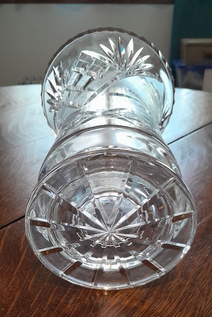 Vintage 10″ Cut Crystal with Etched Flowers Vase