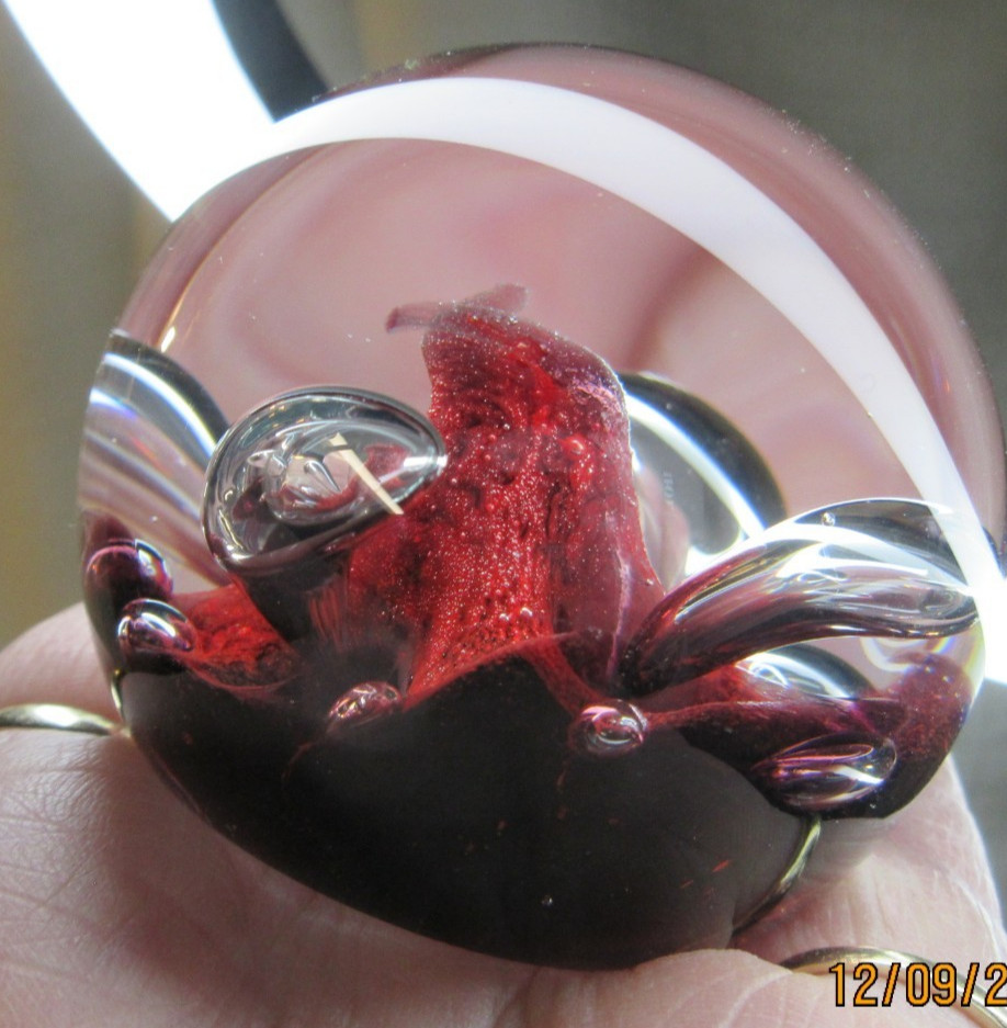 CAITHNESS GLASS”MINITURE MOONFLOWER” ART GLASS PAPERWEIGHT MADE IN SCOTLAND