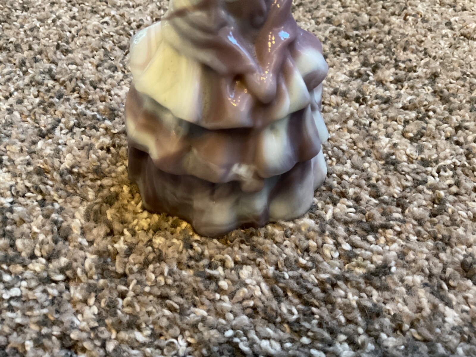 BOYD ART GLASS LOUISE DOLL purple & white- LOOK