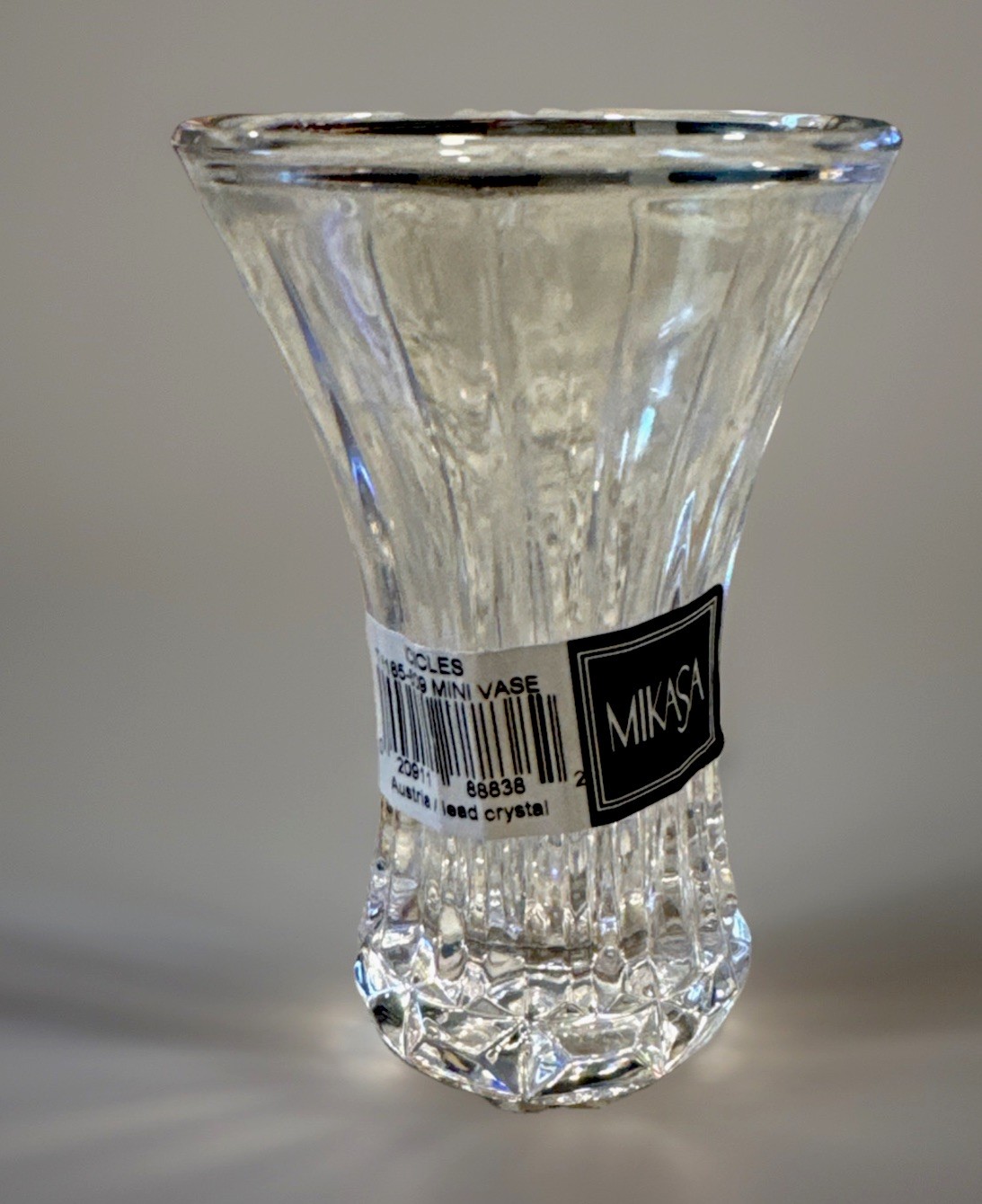 MIKASA ICICLES MINI VASE AUSTRIA 3 3/4 in T8185/609 NO Box