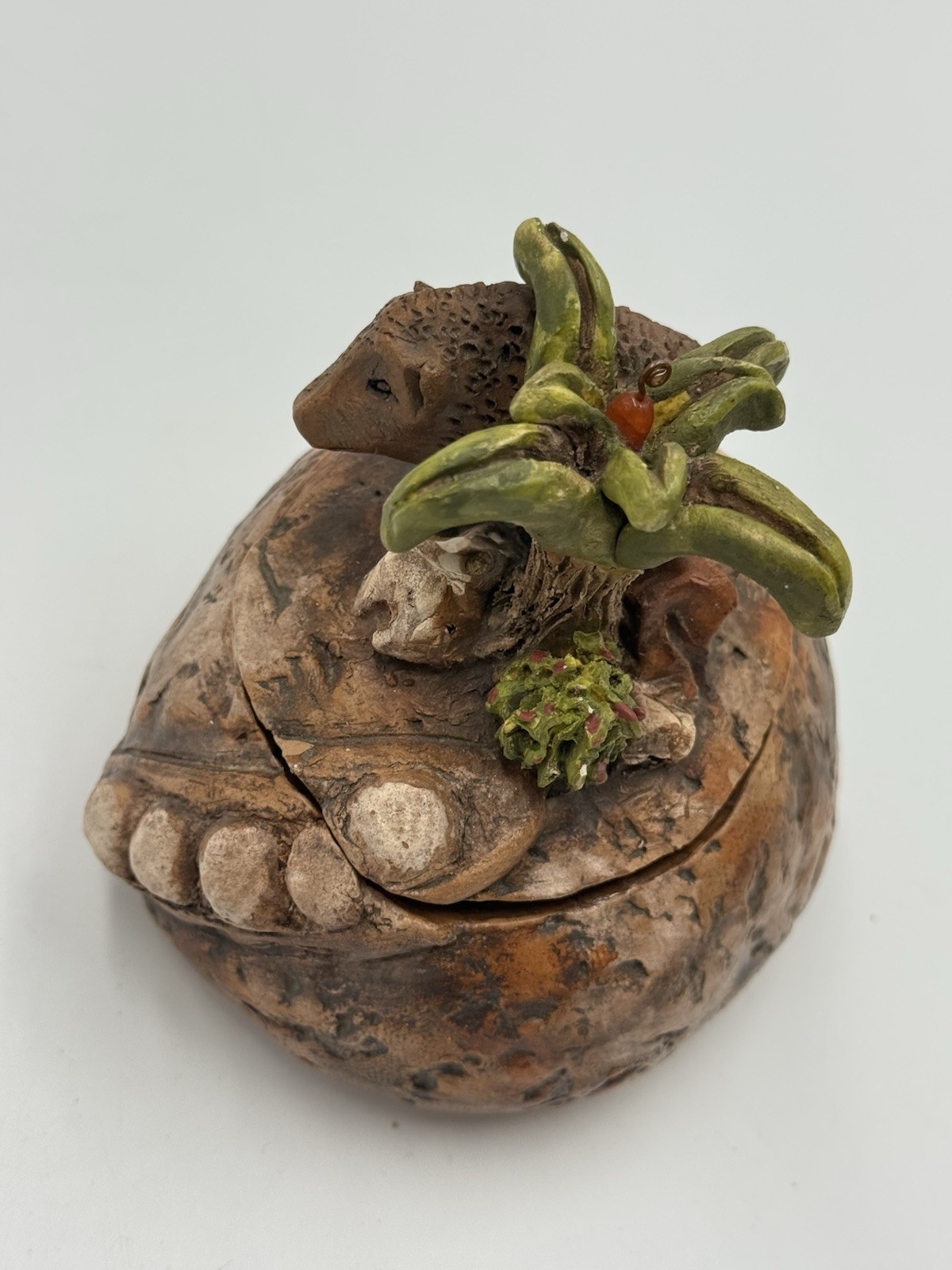 Art Pottery Unique Handmade Boar Tree On Rock Trinket Box Figurine