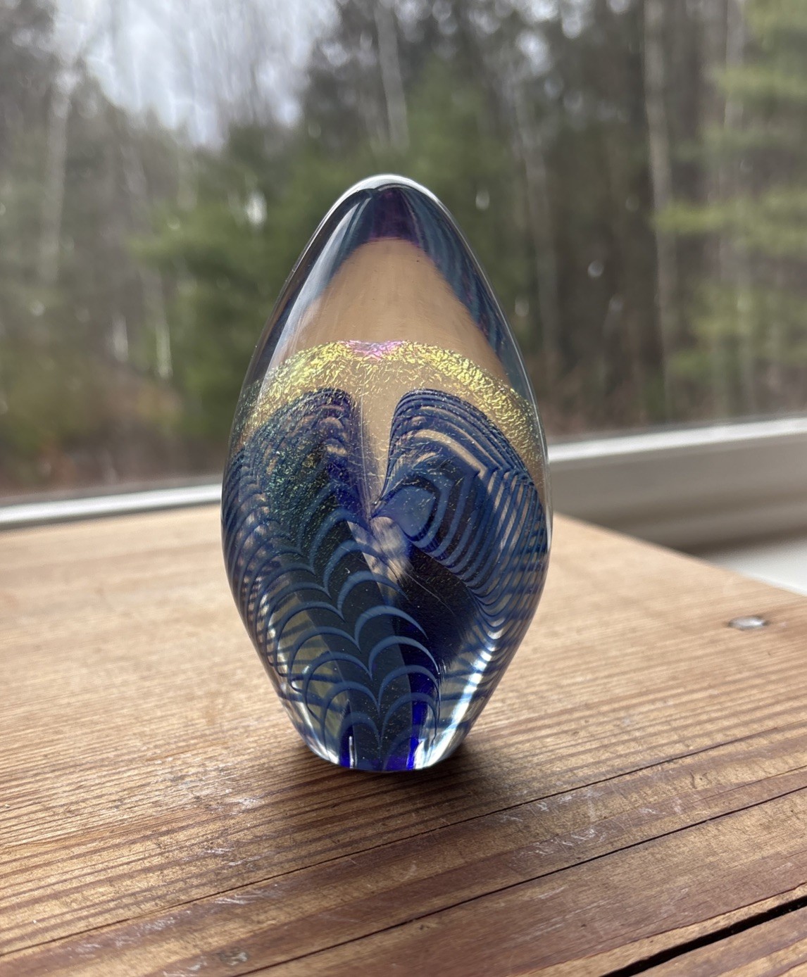 Robert Eickholt 1993 Dichroic Glass Paperweight Blue Signed Feathers 4” Egg