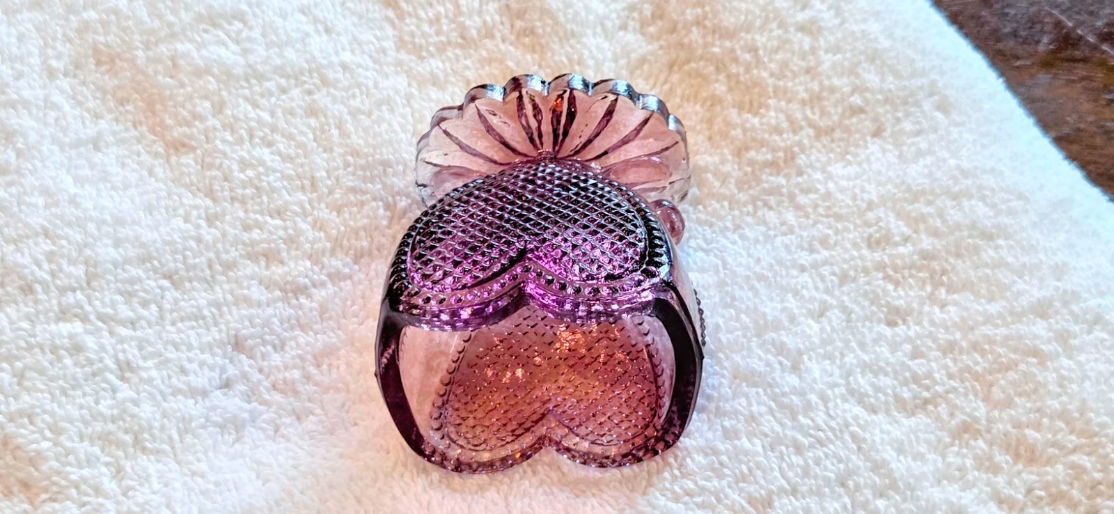 Vintage Boyd Art Glass Amethyst Purple Toothpick Holder Heart Shaped Degenhart