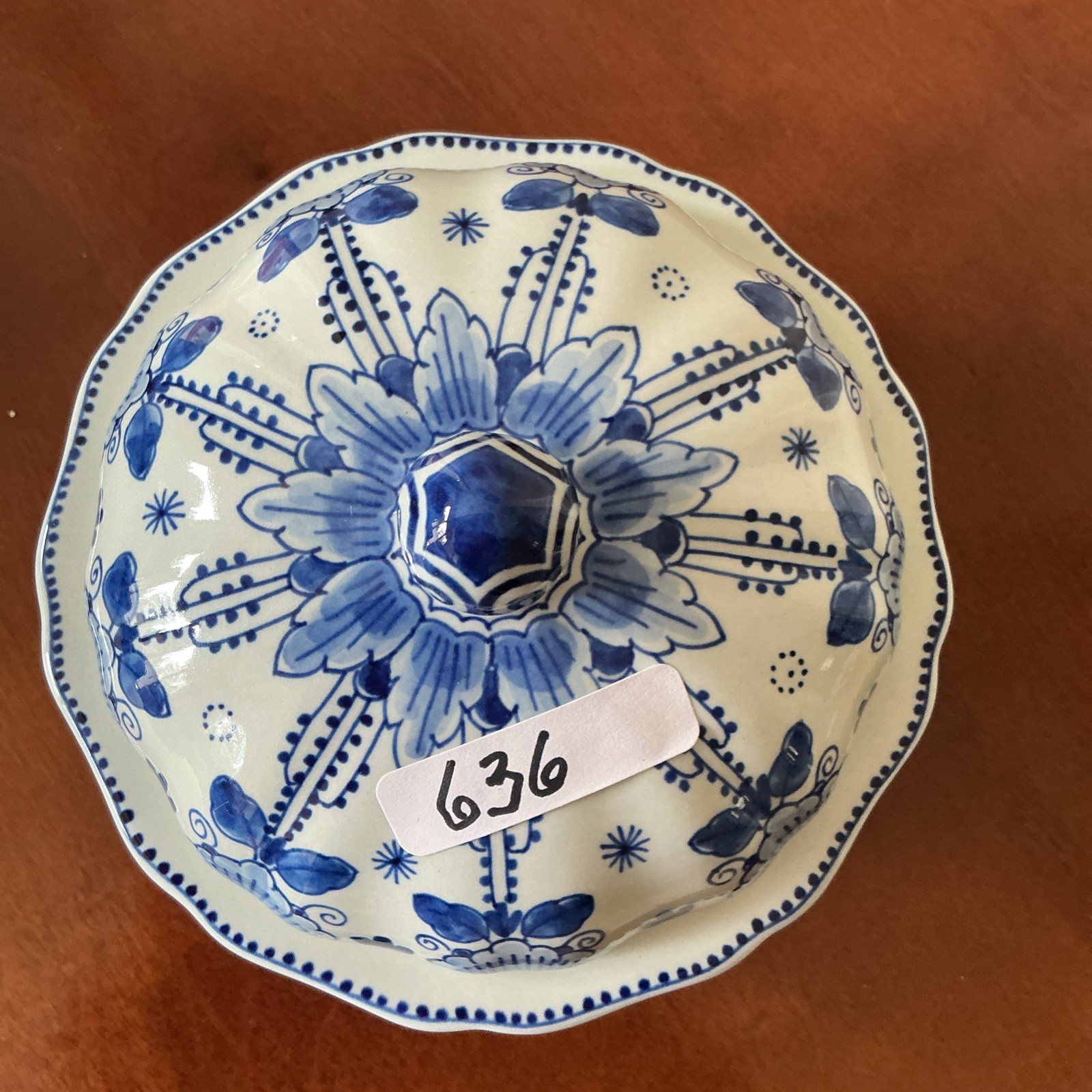 Royal Delft De Porceleyne Fles Lidded Candy/Trinket Box, Or Bonbonniere 2000