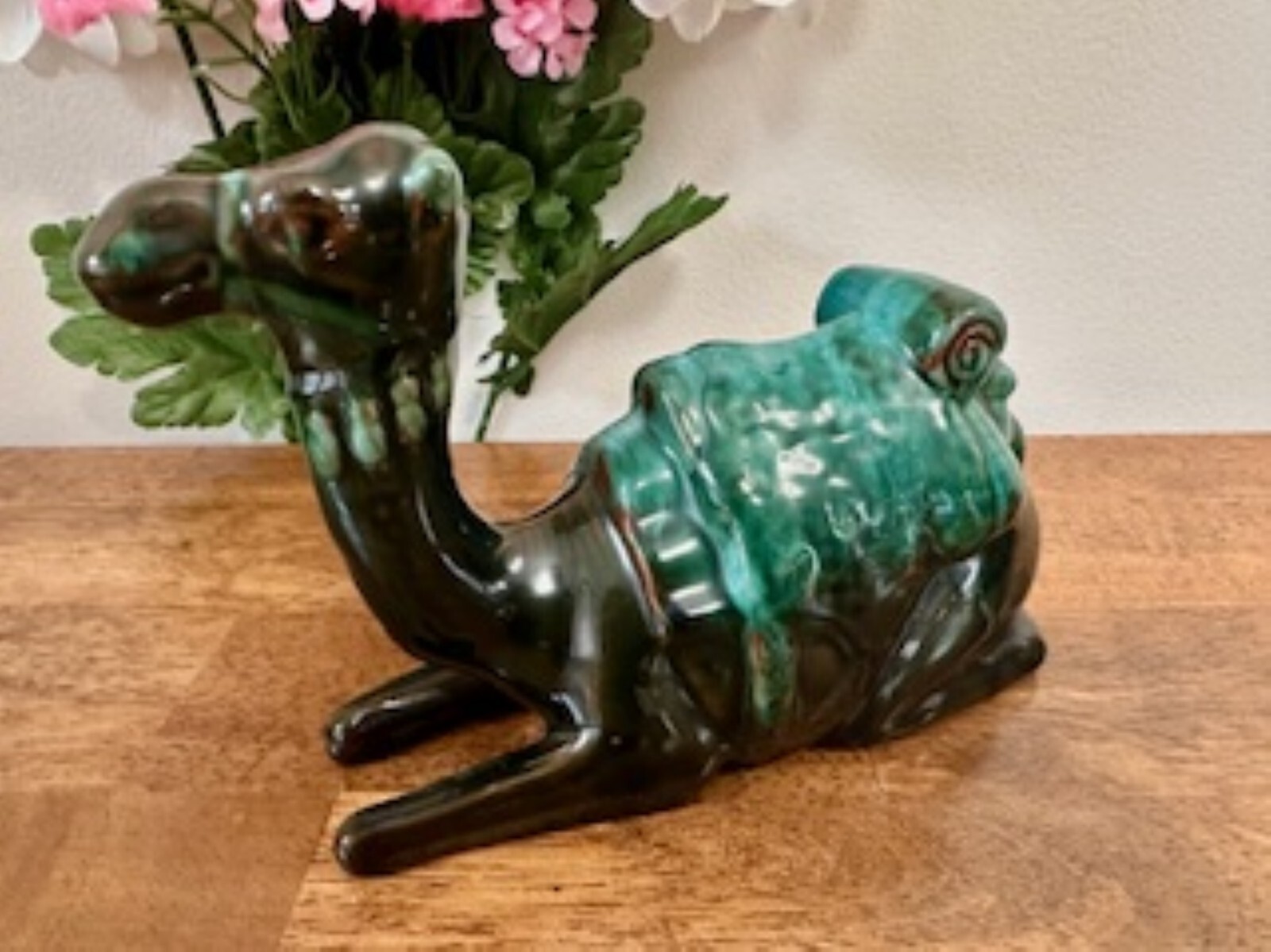 Blue Mountain Pottery Lying Camel Figurine – Vintage Canadian Ceramic Art
