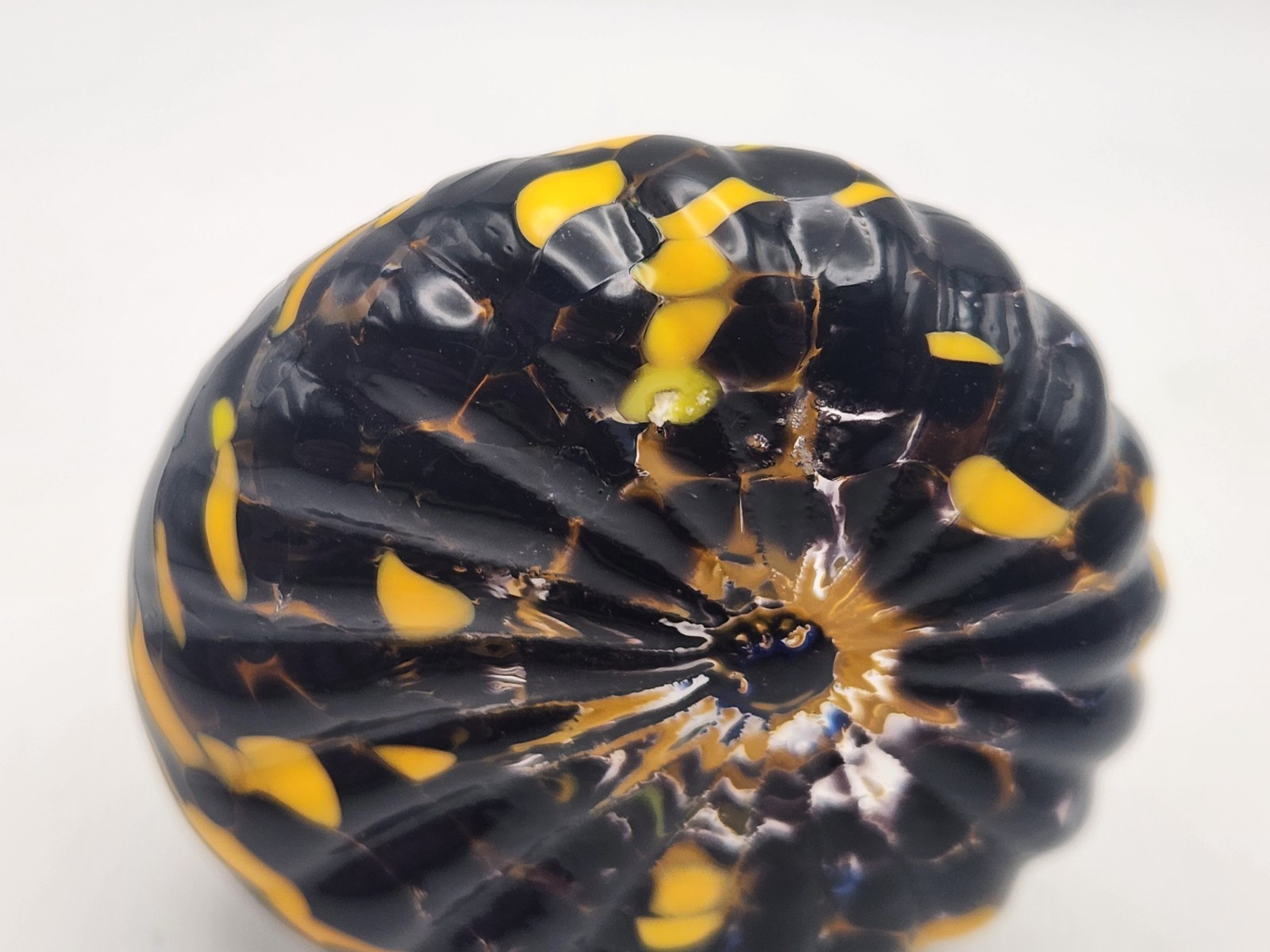 Hand Blown Glass Pen Holder Paperweight Black Gold Corkscrew Swirl Twist