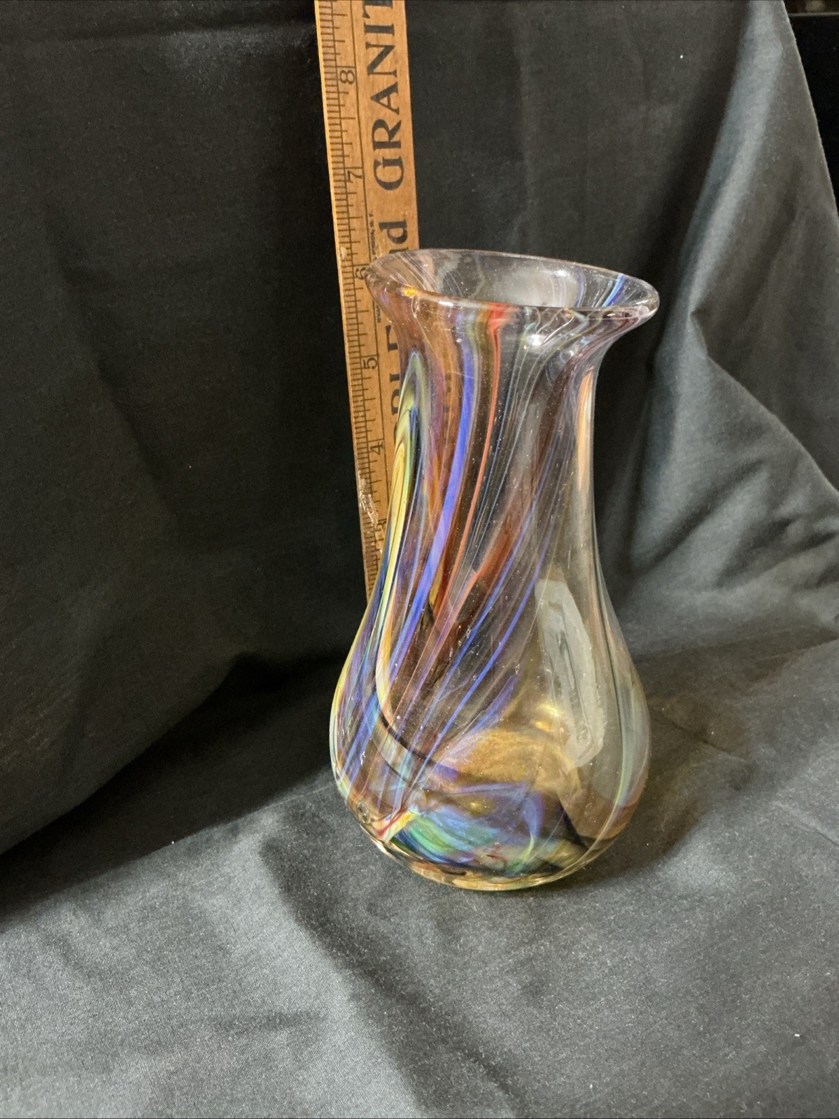 Vintage Swirl Pattern Hand Blown Glass Vase 6 Inches Tall Unmarked