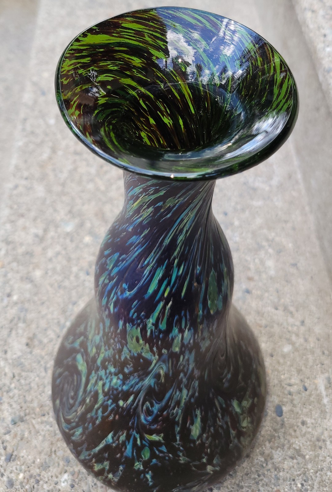 Beautiful Old Loetz Diaspora Iridescent Art Glass Vase